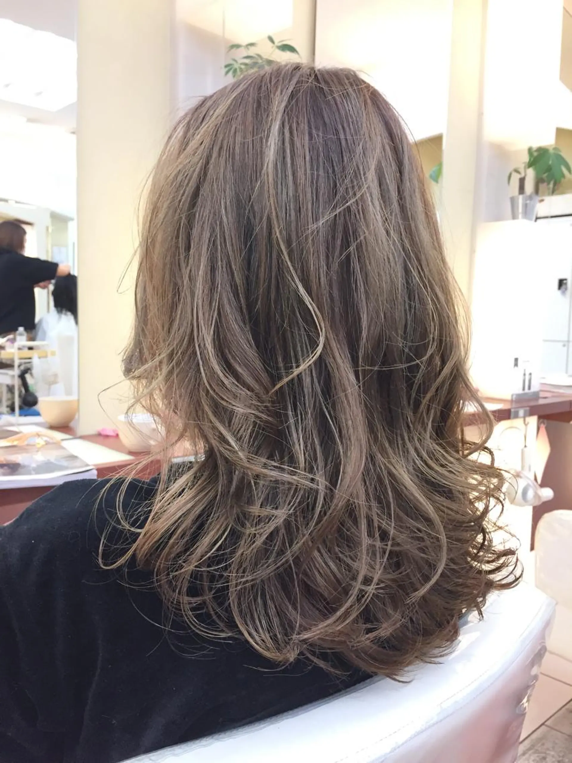 ミディアム カラー カット ヘアカラー 【髮質改善特化】 lic吉祥寺のヘアスタイル