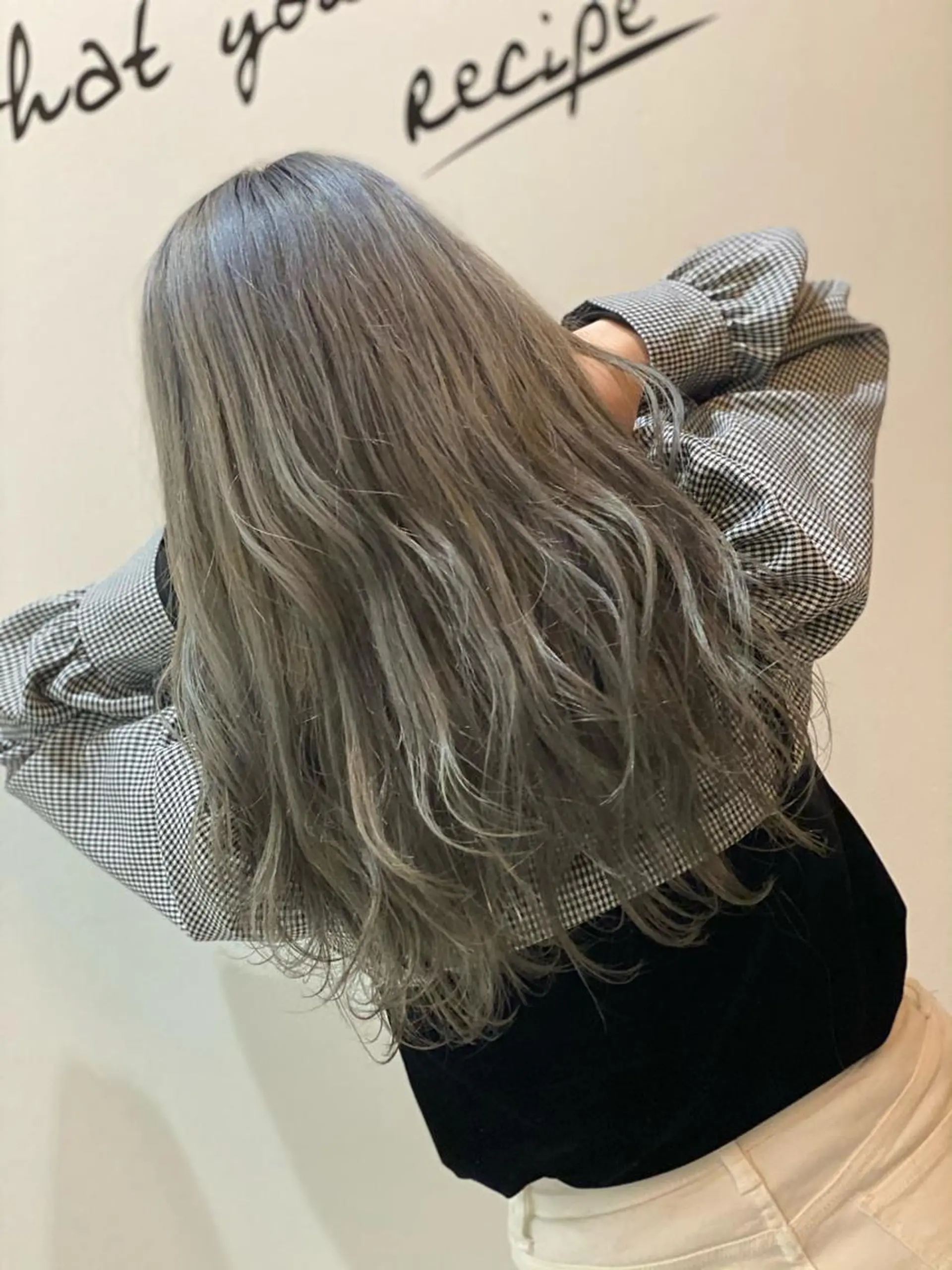 セミロング カラー カット ヘアカラー トリートメント ヘアセット 中村 優太のヘアスタイル