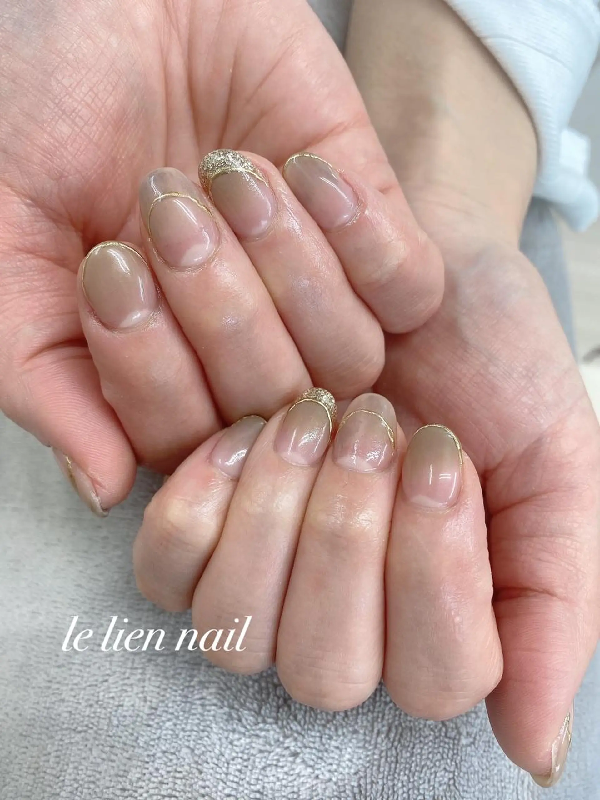 ネイル フレンチネイル ゴールド グラデーション ラメ(グリッター) ミラーネイル le lien nailのネイルデザイン