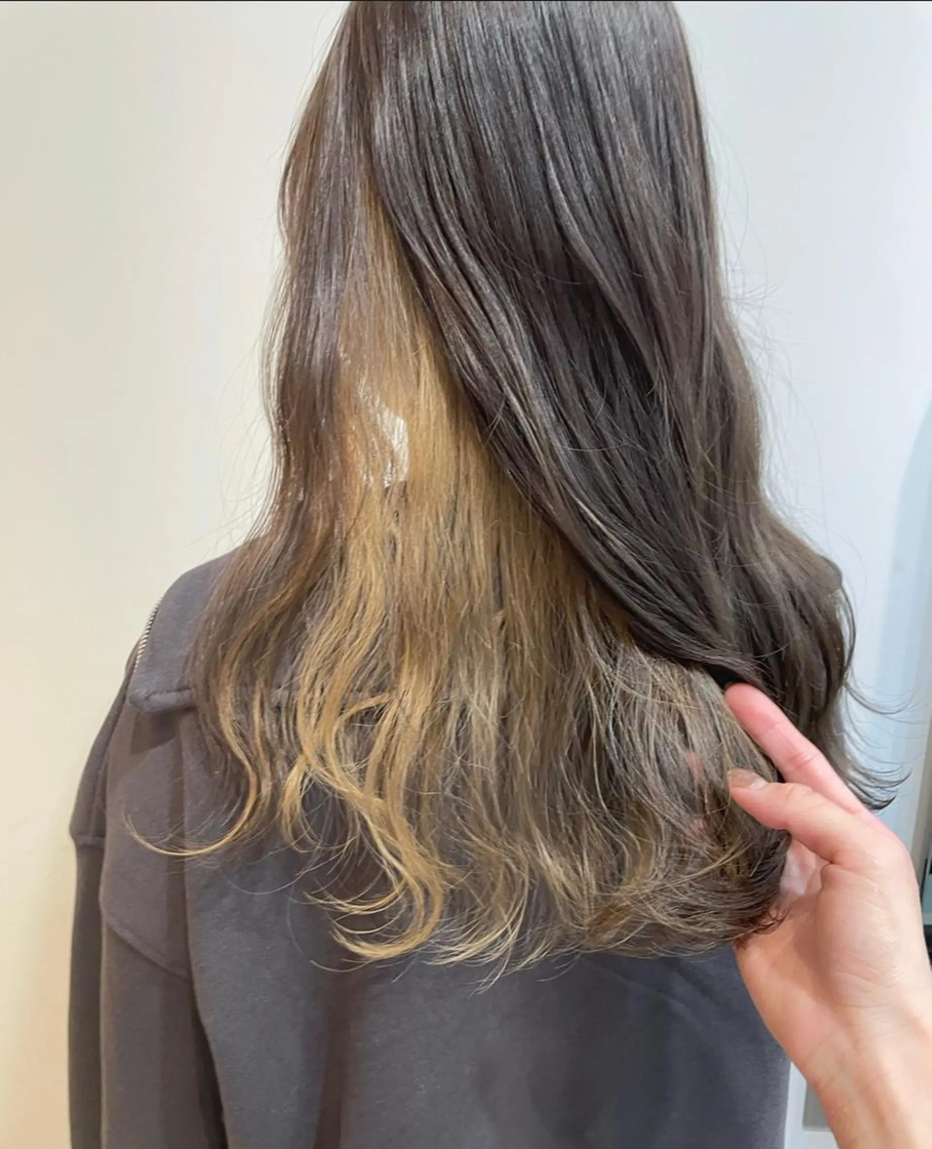 ロング カラー アッシュ ベージュカラー インナーカラー ラベンダーカラー ラベンダーアッシュ 中目黒🌼 🌼ハナのヘアスタイル