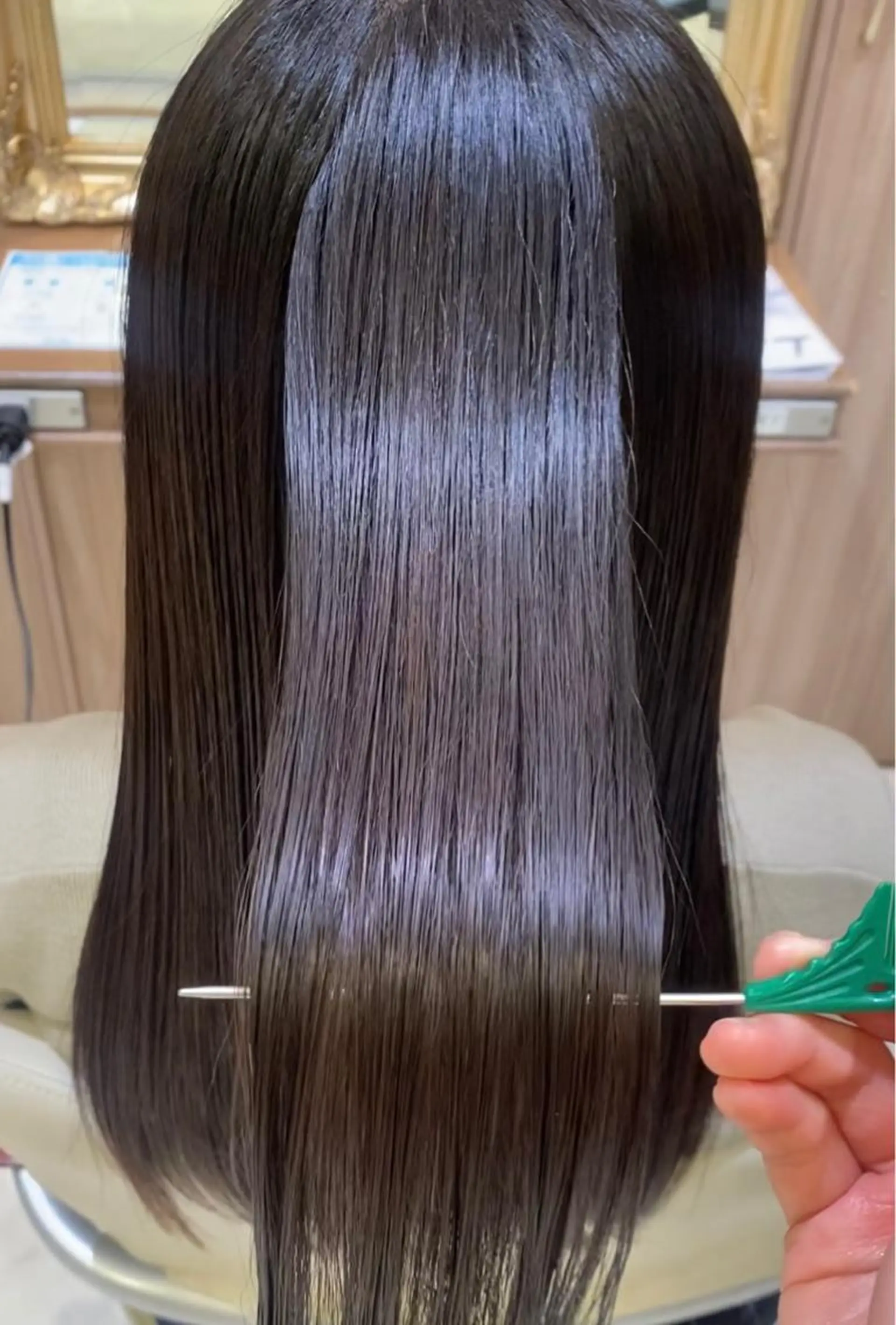 ロング パーマ 古川 琴美のヘアスタイル