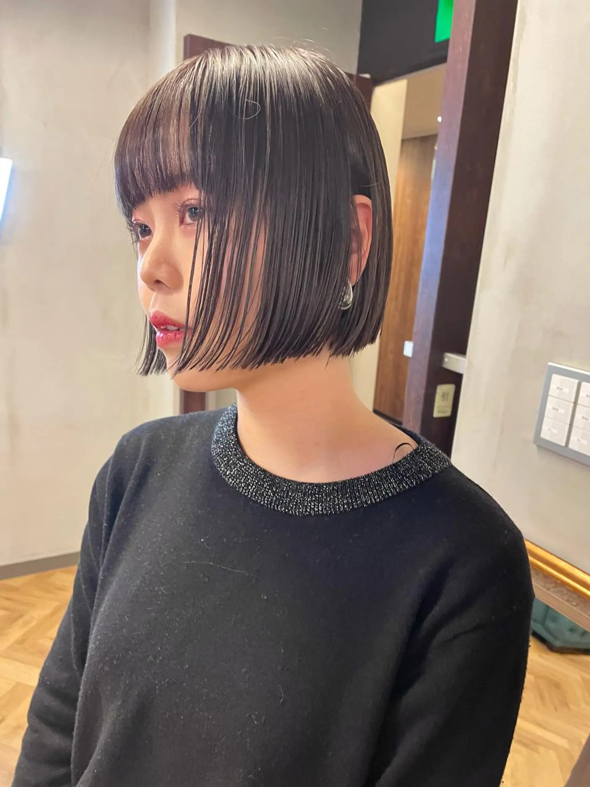 ミディアム カラー パーマ ヘアアレンジ メンズ キッズ ネイル マツエク・マツパ アイブロウ カット ヘアカラー トリートメント tatsumi/ボブ ウルフ/レイヤーのヘアスタイル
