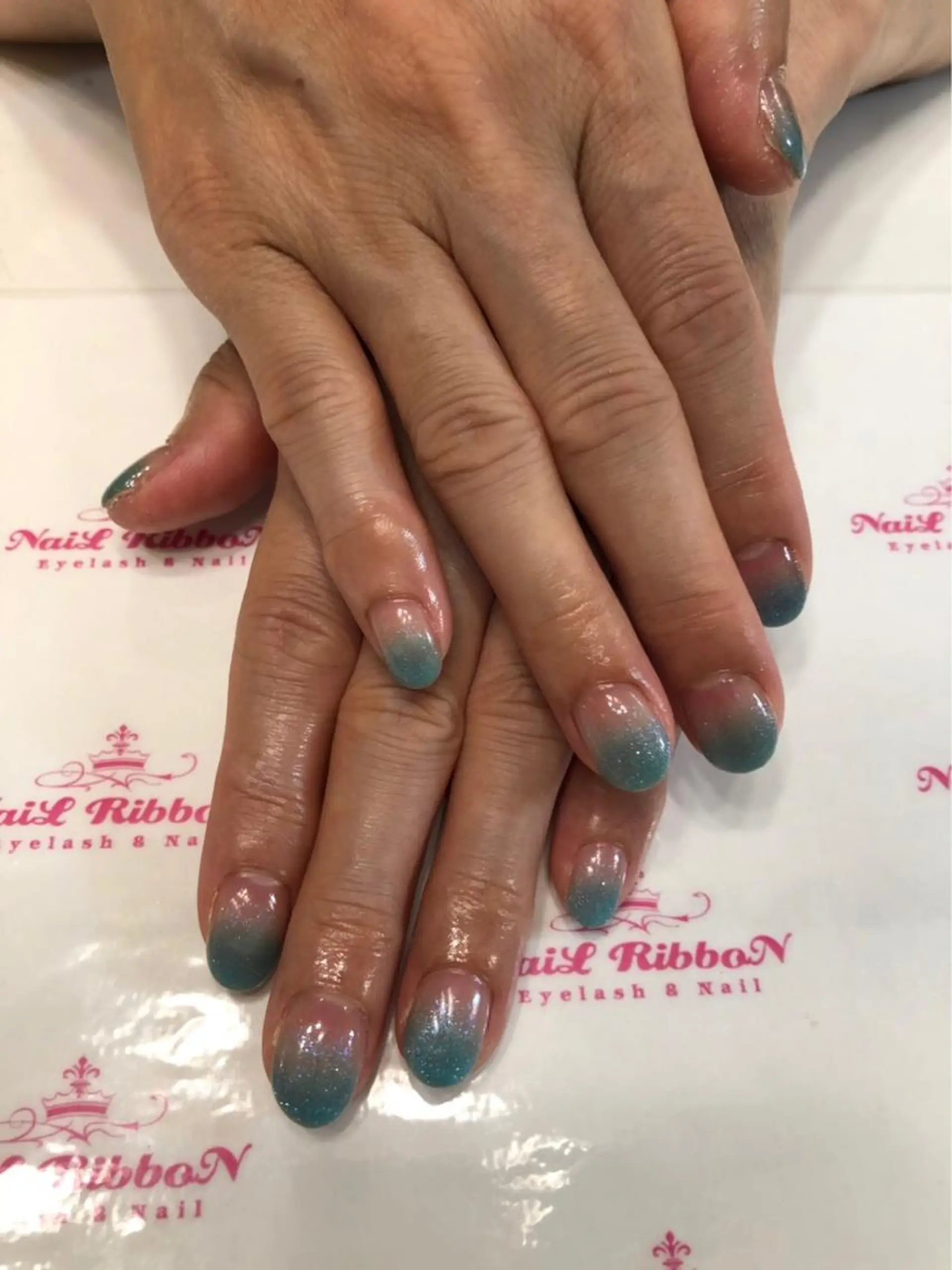 ネイル 春ネイル ネイルリボン 受付スタッフのネイルデザイン