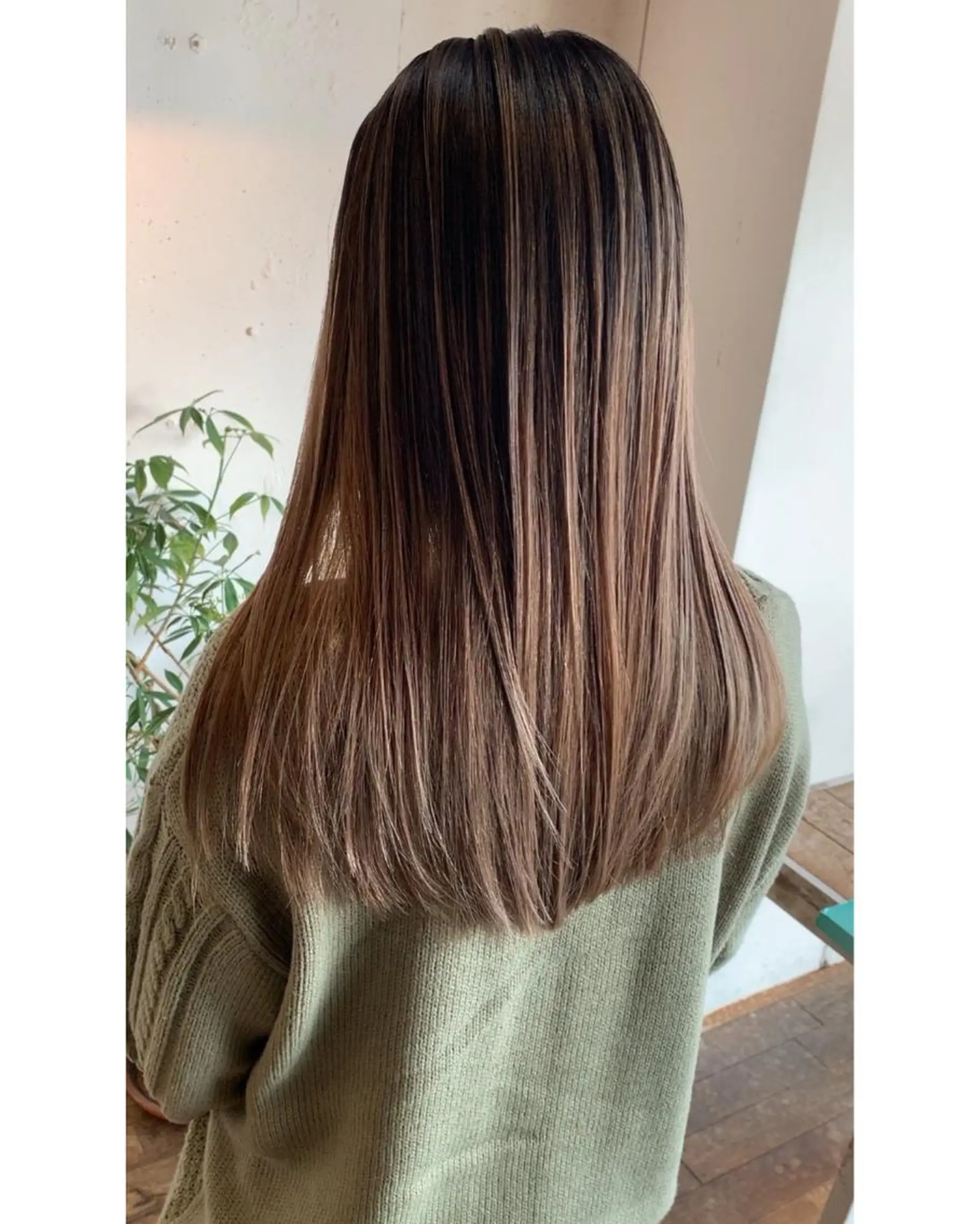 カラー バレイヤージュ ハイライトカラー Beyond（kitaro）所属・石井辰功也 フリーランス美容師のヘアスタイル