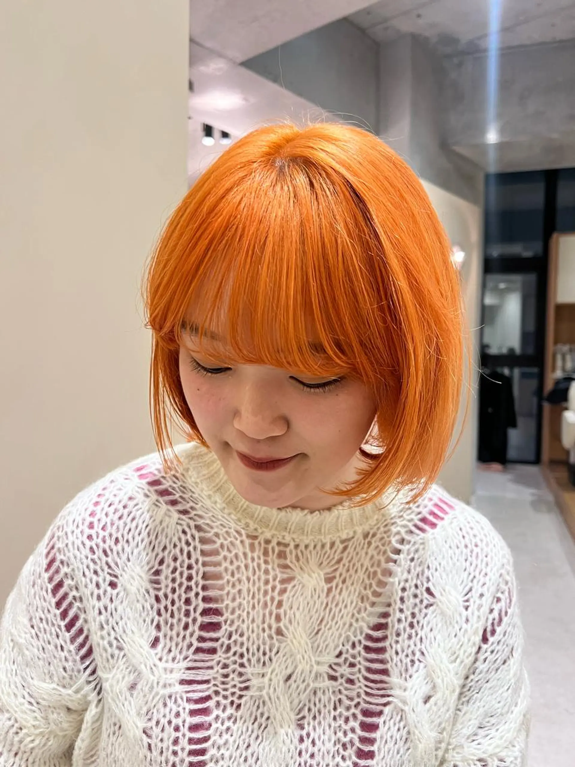 ミディアム 加藤木麻彩 NEROのヘアスタイル