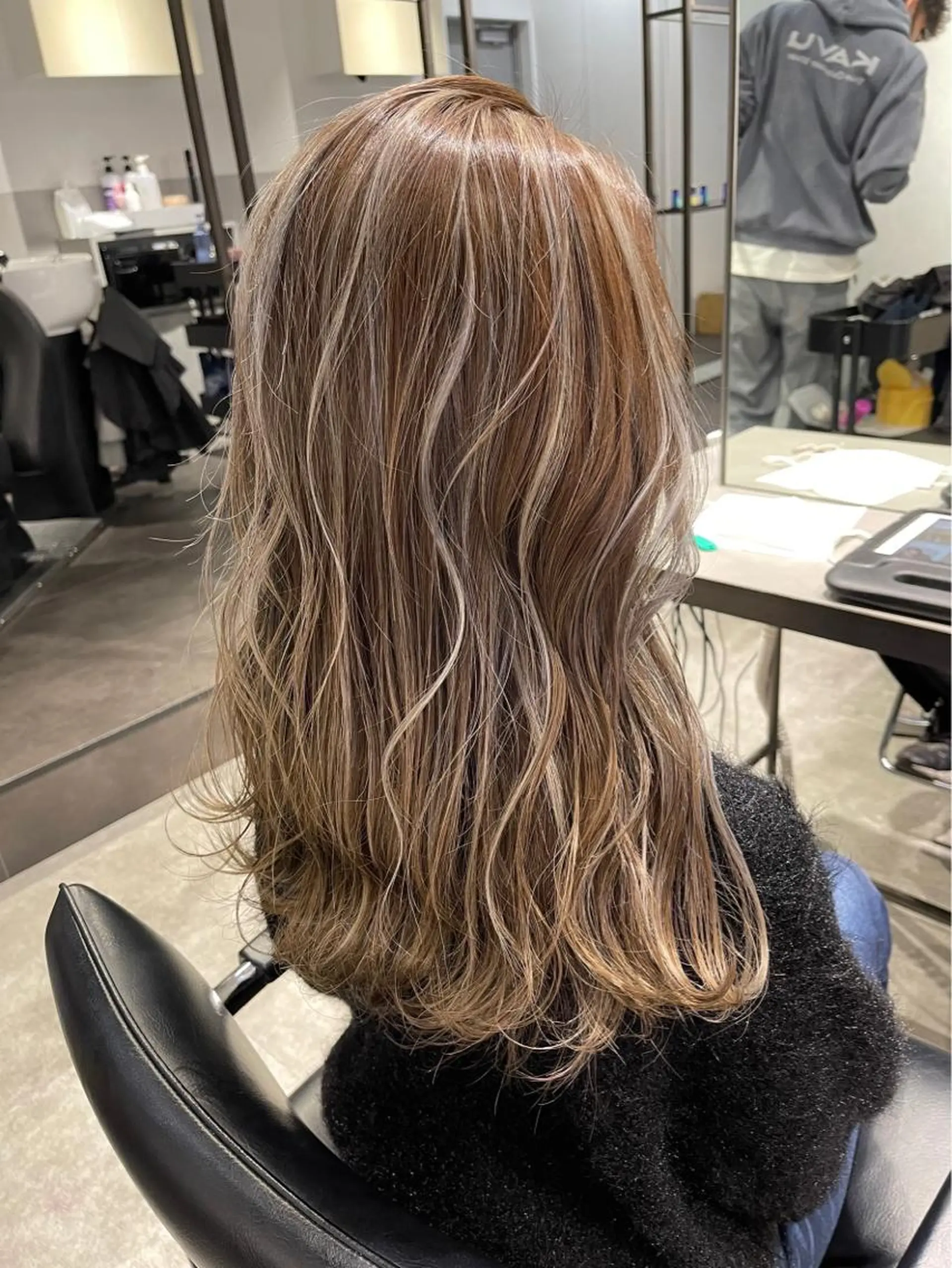 セミロング カラー M IIのヘアスタイル