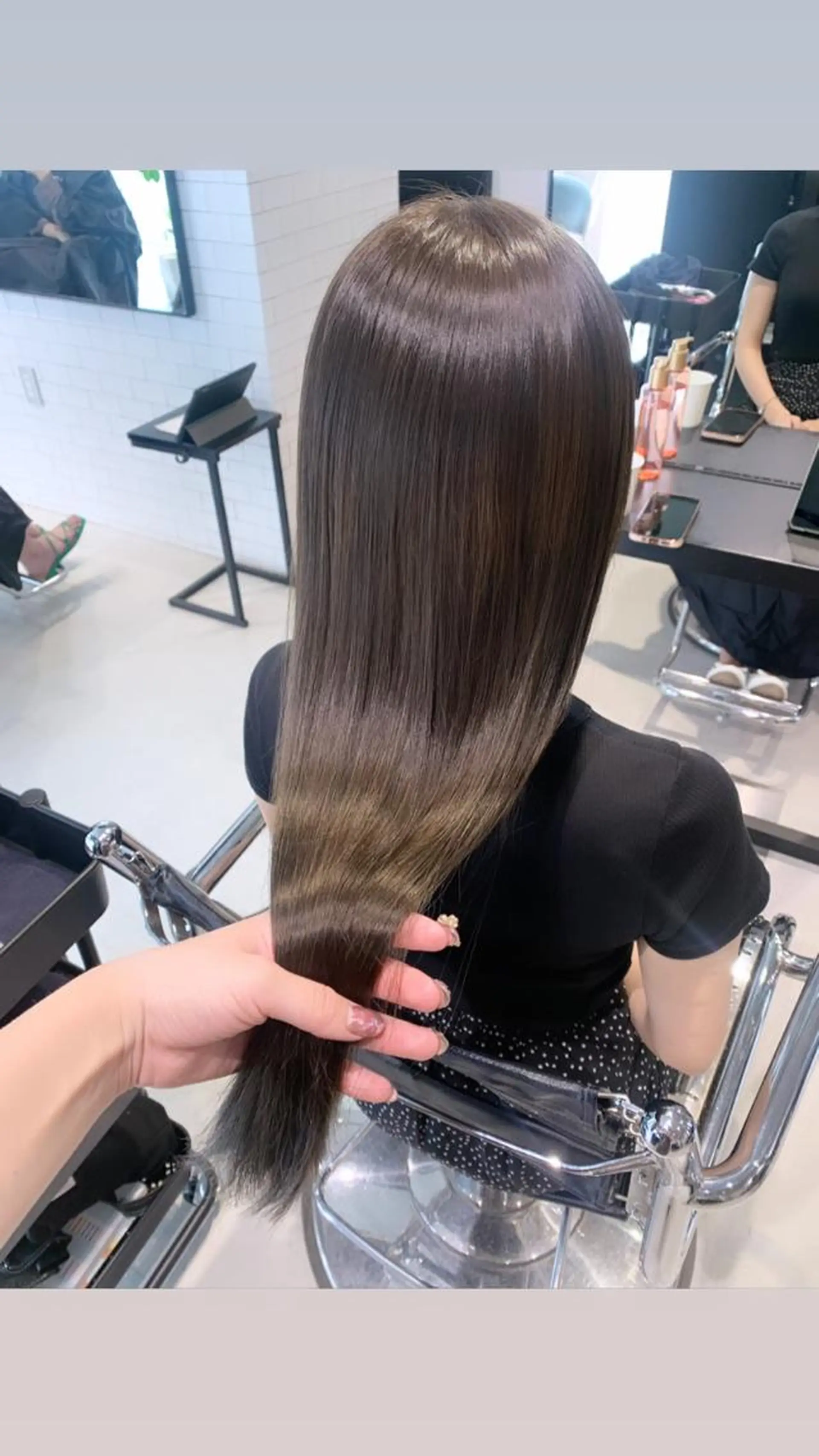 ロング カラー ヘアカラー トリートメント 透明感/オリーブ/ グレージュ/YUKAのヘアスタイル