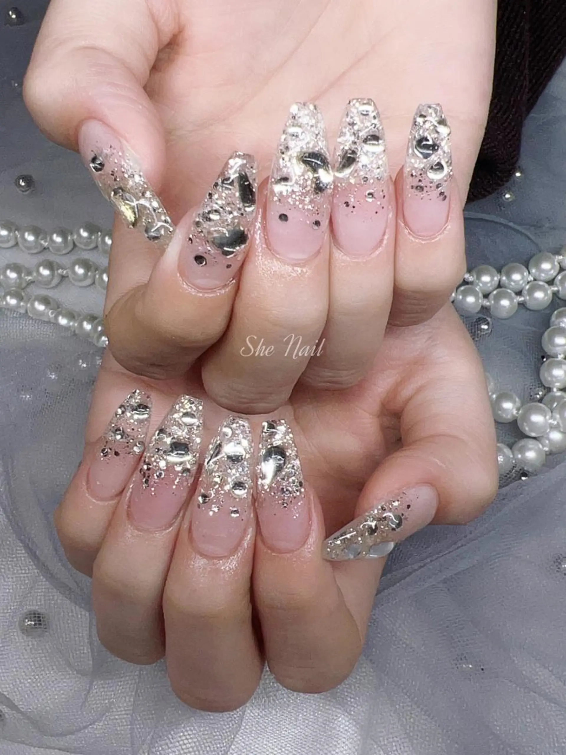 ネイル チークネイル 長さ出し マグネットネイル 持ち込み ワンカラーネイル ハンドネイル She   Nail所属・ISA_ BELLAのネイルデザイン