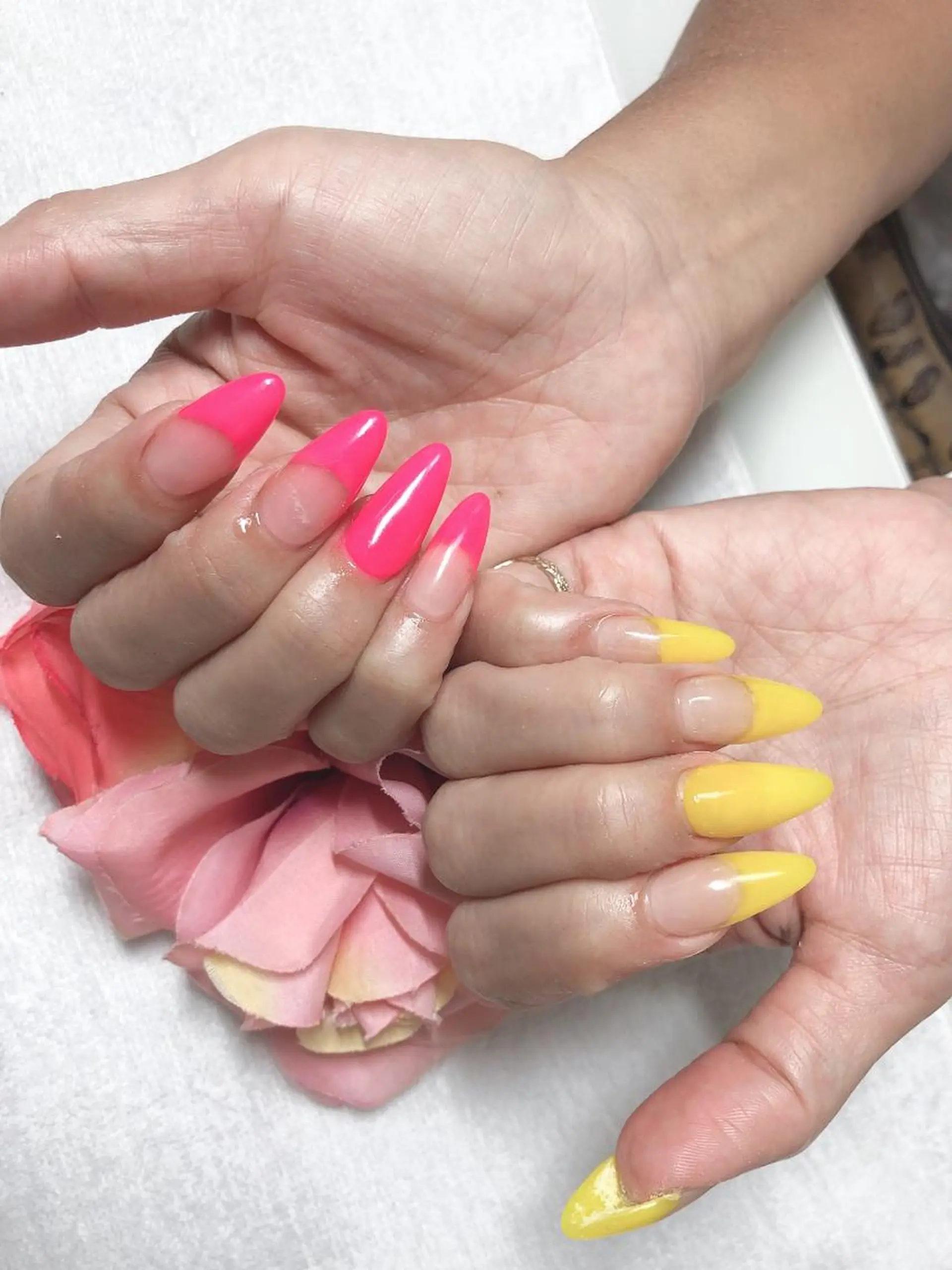 セミロング ネイル フレンチネイル ハンドネイル 《LB》ラブリエ Nail&eyeのマツエク・マツパデザイン