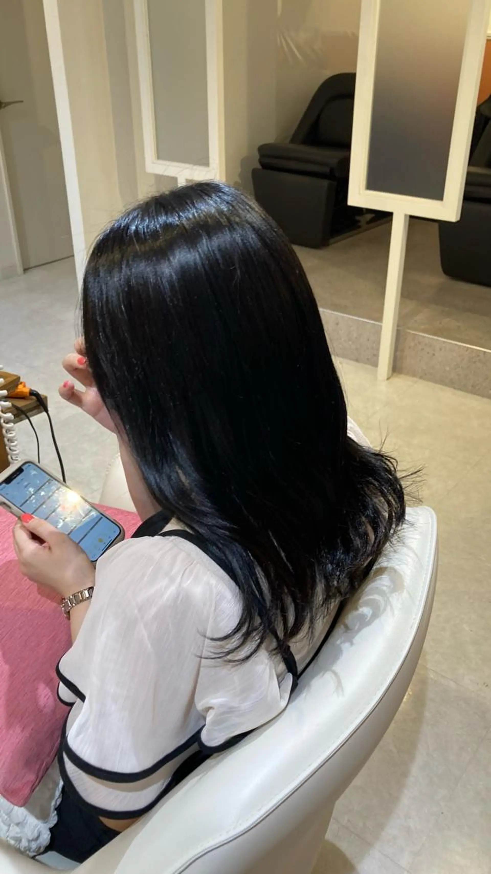 セミロング カラー ヘアアレンジ 山﨑 まなかのヘアスタイル