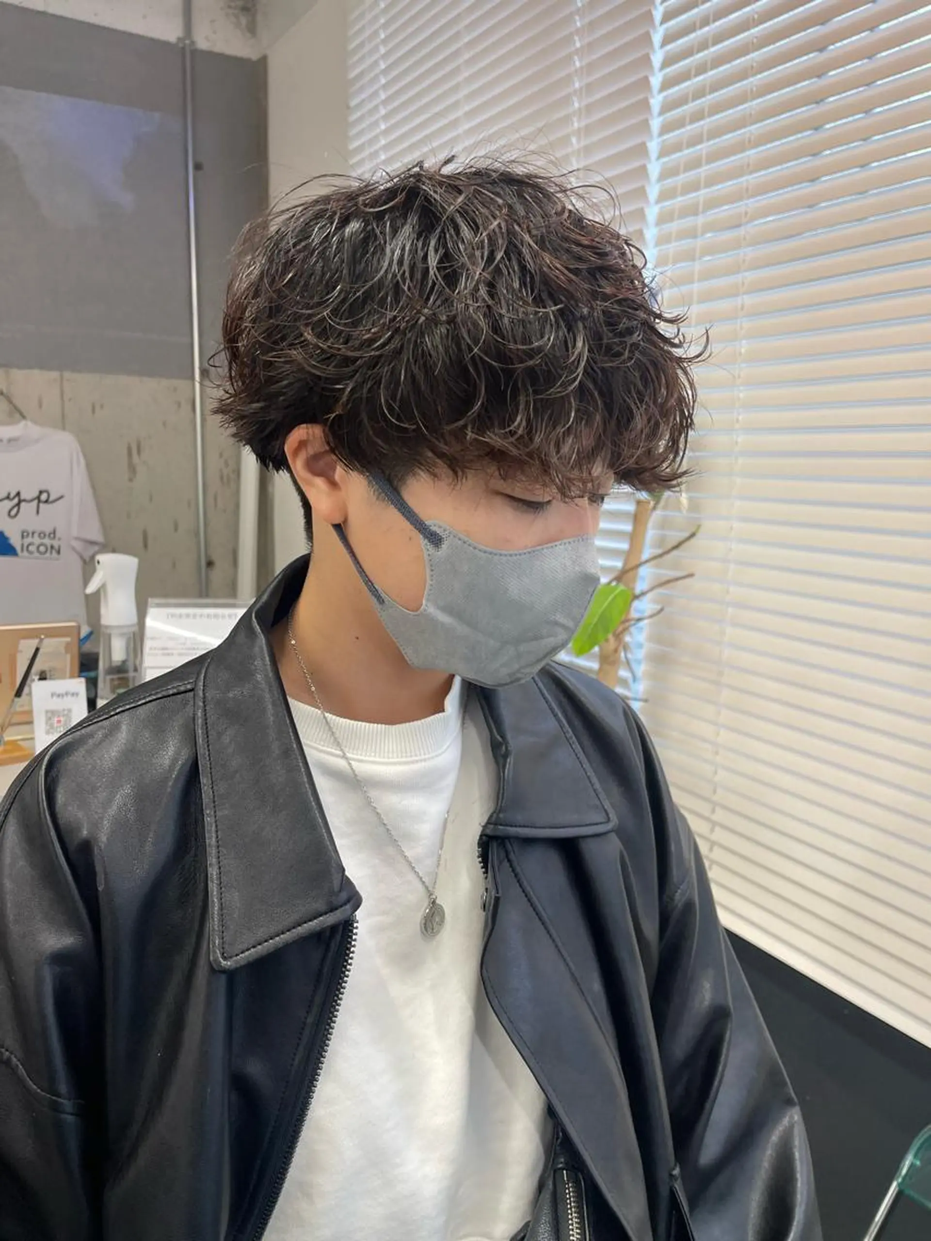 ショート パーマ メンズ マッシュ メンズパーマ 刈り上げ 波巻きパーマ カット パーマ Peyp所属・早瀬 裕之のヘアスタイル