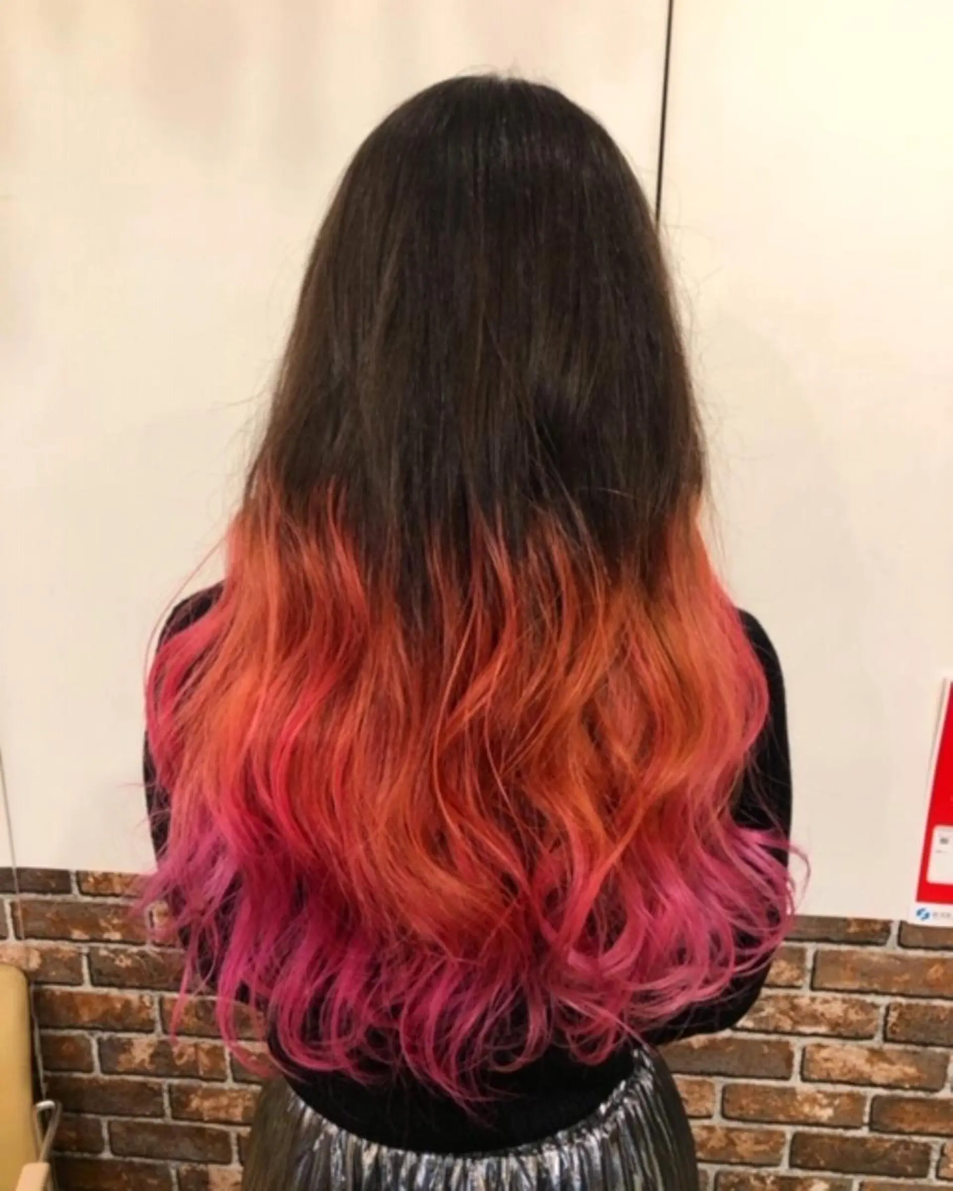 ロング カラー ブリーチ ケアブリーチ グラデーションカラー ピンクカラー 🟦西荻窪メンズ特化 美容師🟦Yu-Jiのヘアスタイル