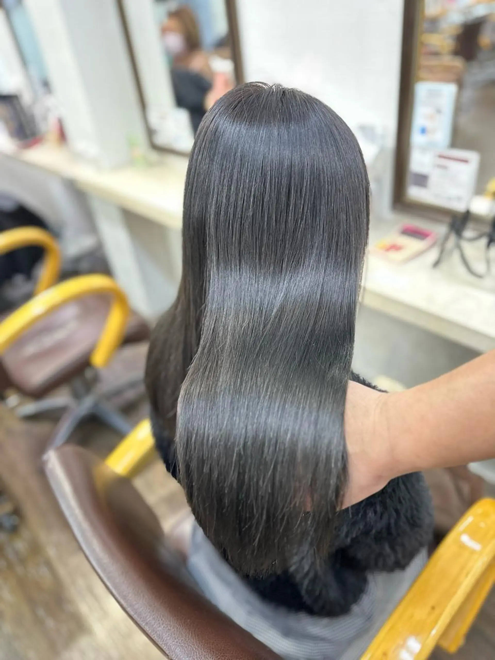 セミロング 髪質改善 トリートメント 縮毛矯正 髪質改善ストレートo rメンズスタイル今岡のヘアスタイル