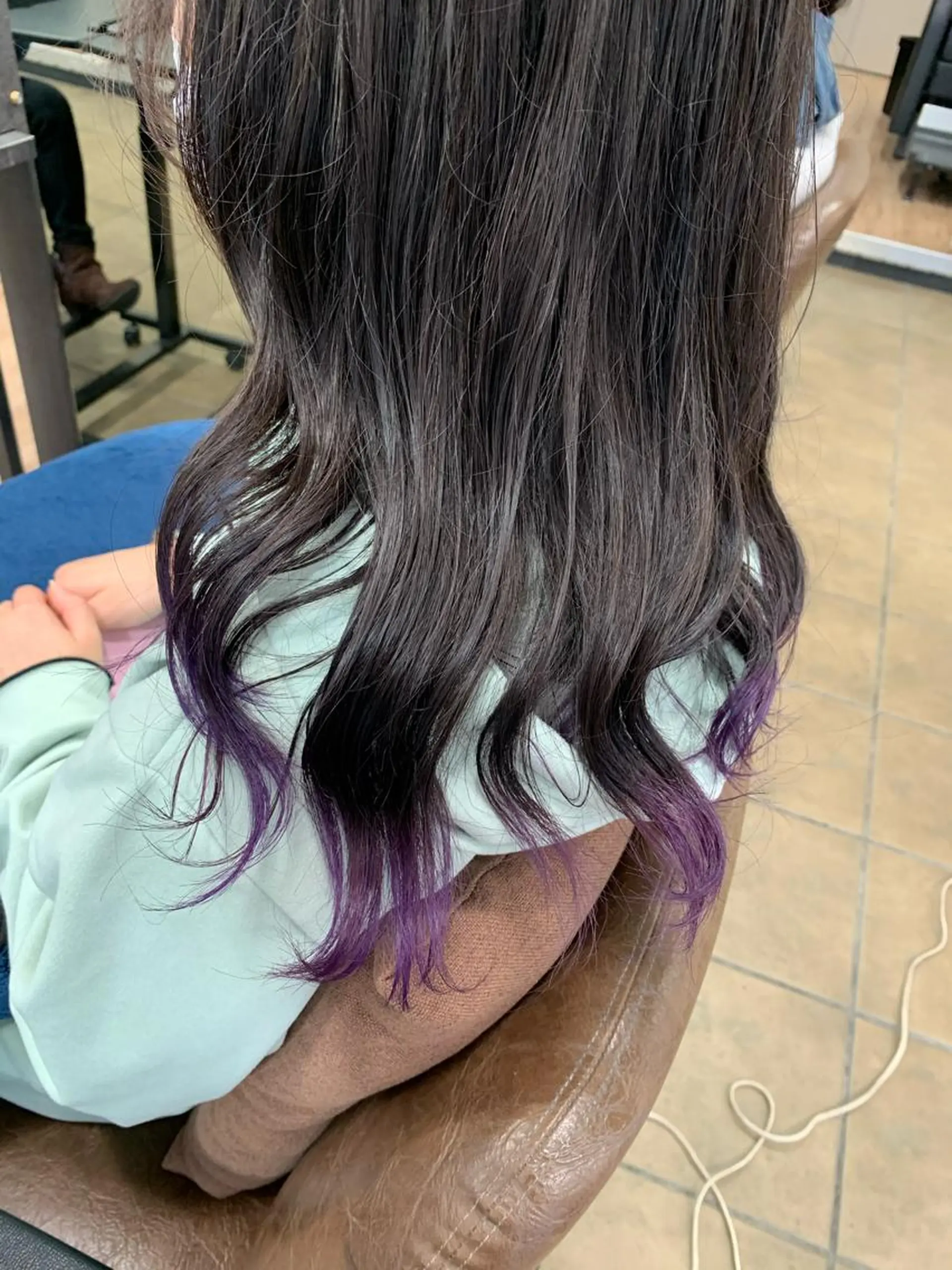 ミディアム カラー ブリーチ パープルカラー カット ヘアカラー Ripps長居所属・メテオ ／ヘアカラー 西川菜実のヘアスタイル