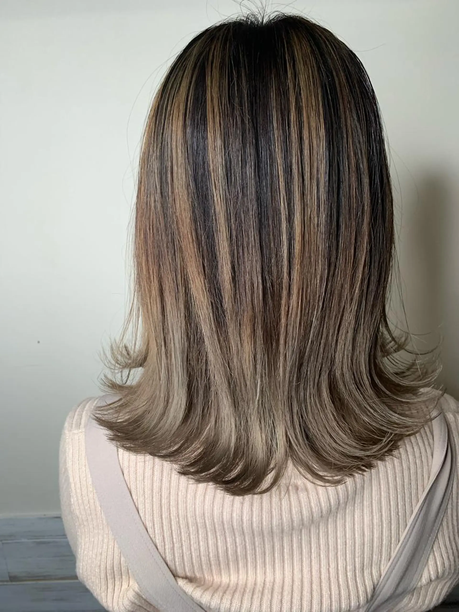 ミディアム カラー バレイヤージュ ハイライトカラー ハイライト レイヤーカット カット トリートメント ヘッドスパ Men's salon ANSWER所属・メンズサロン ANSWERのヘアスタイル