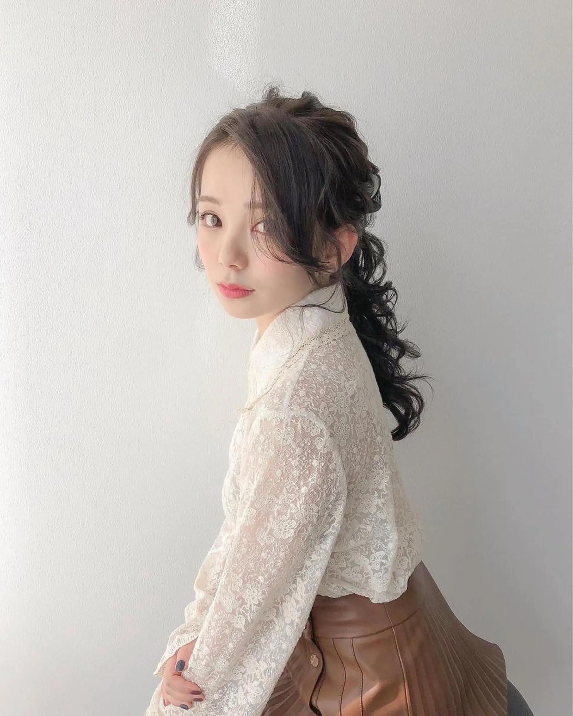 ロング カラー ヘアアレンジ ポニーテール ダークグレー ダークグレージュ グレージュ autre所属・大久保 ひでなりのヘアスタイル