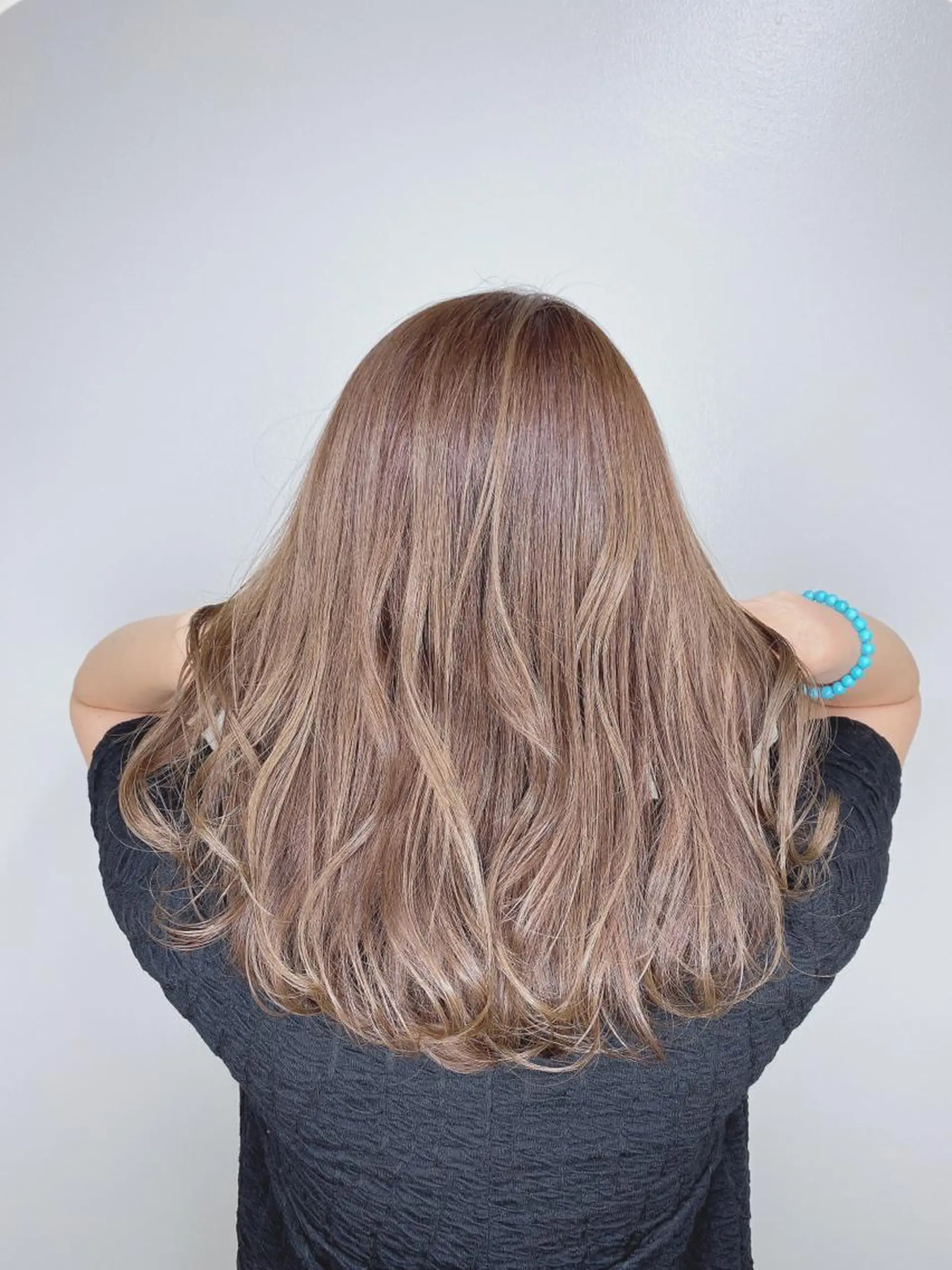 ロング カラー 井手 伸哉のヘアスタイル