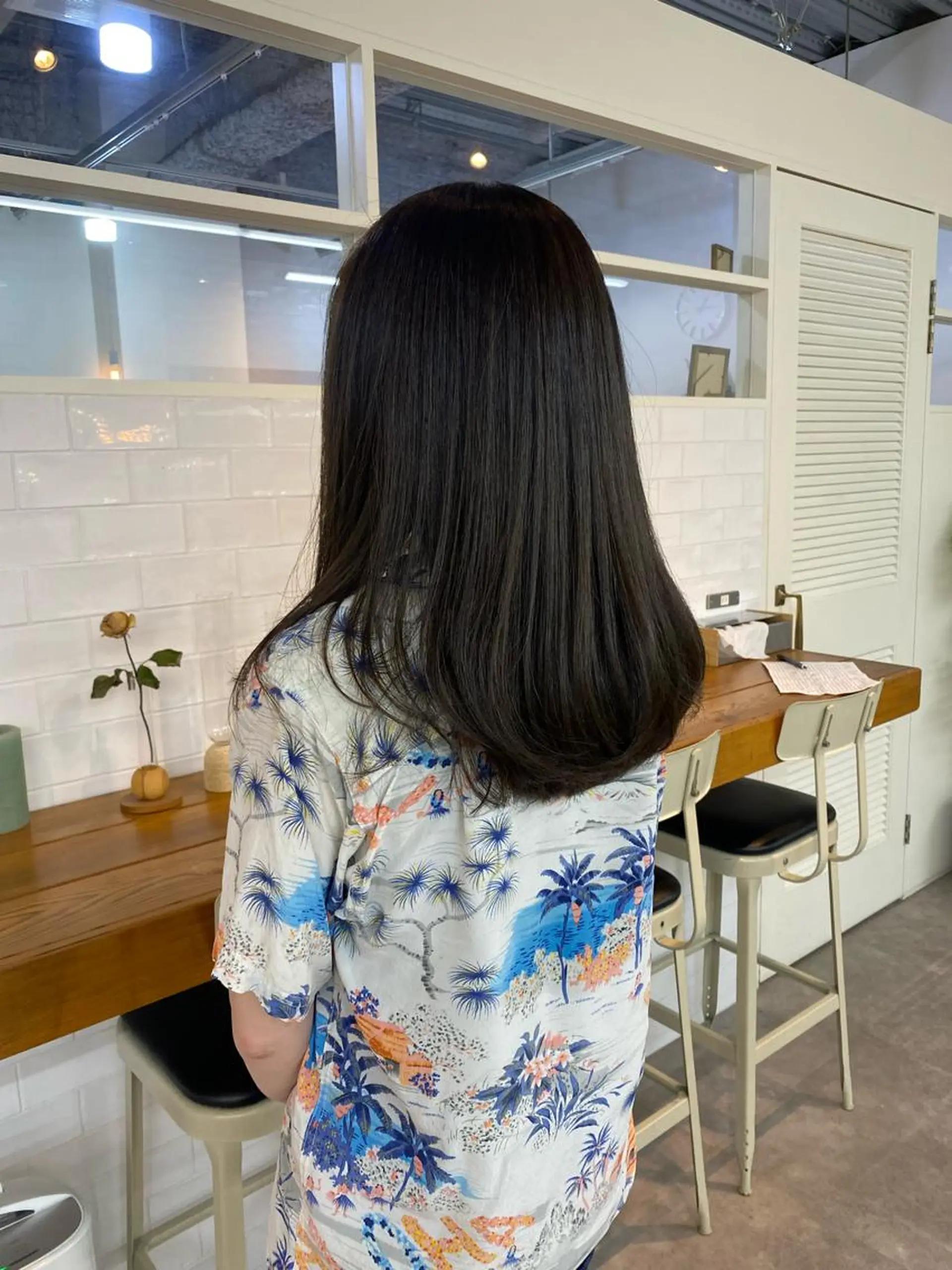 ミディアム カラー yumeka🩶ボブ 暖色/透け感カラーのヘアスタイル