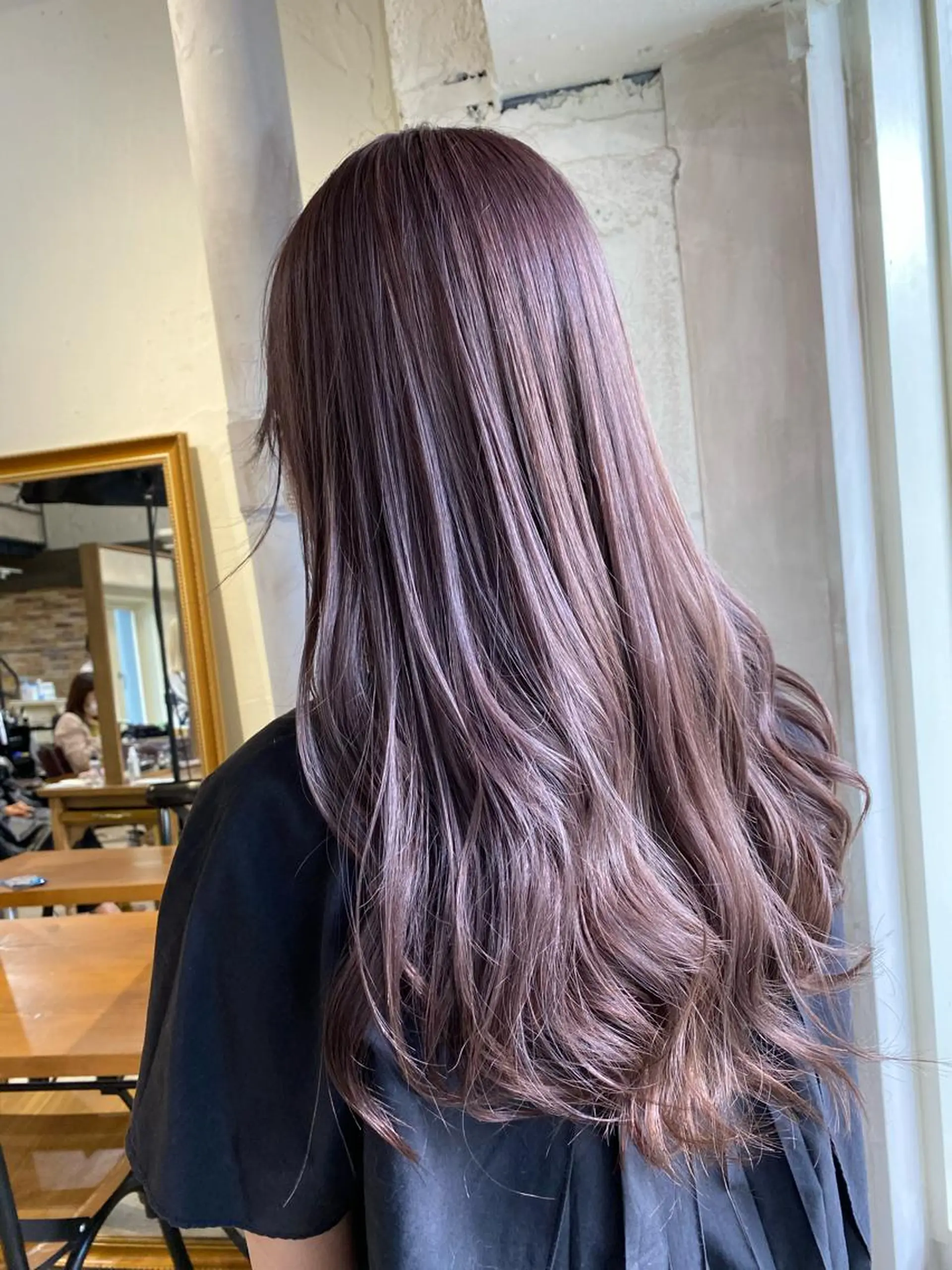ロング カラー ベージュカラー ブリーチ ラベンダーカラー ラベンダーベージュ ヘアカラー ミニモお気に入り数 No.1宍戸雄弥のヘアスタイル