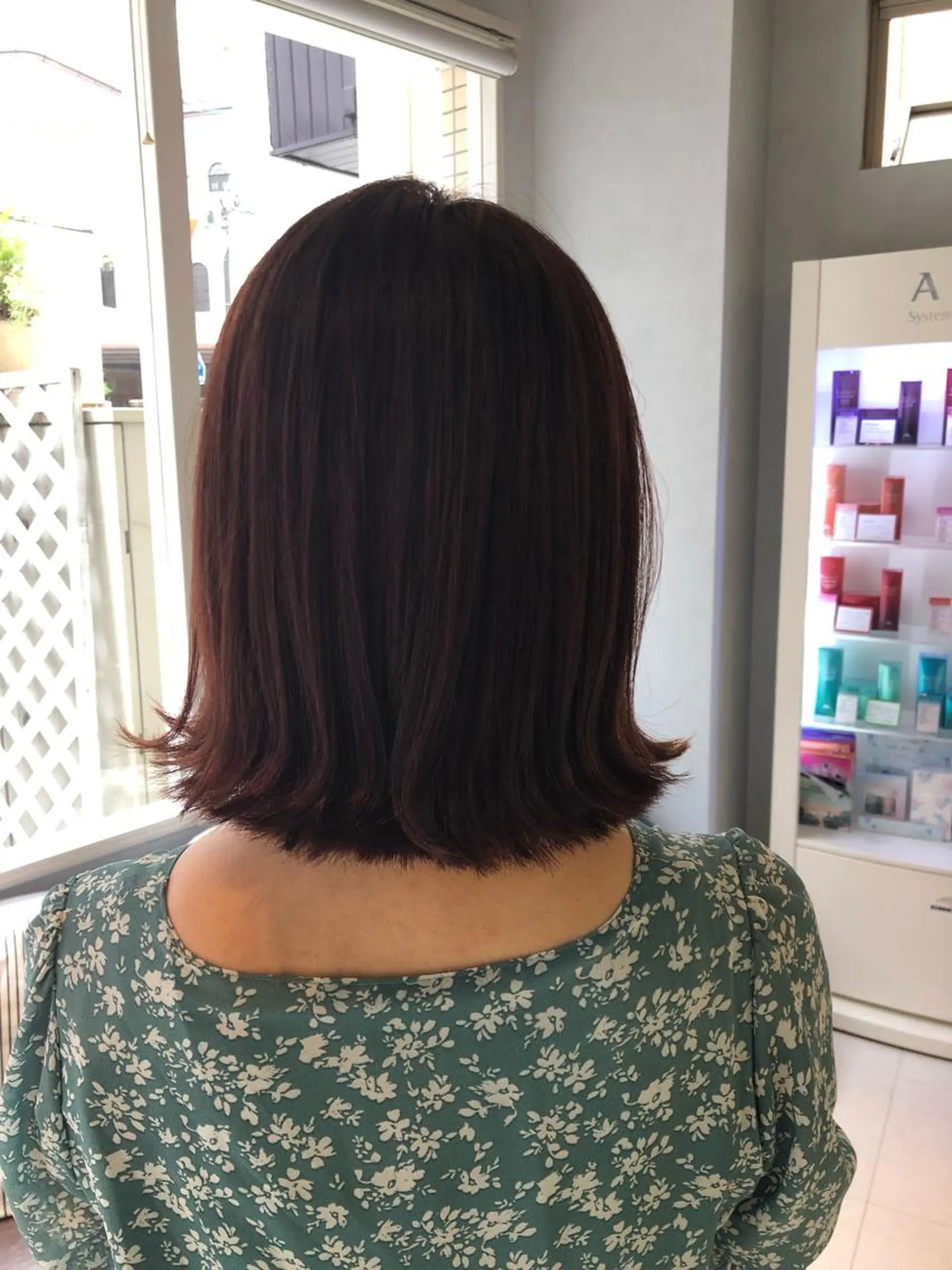 ショート 切りっぱなしボブ ボブ カット ヘアカラー 阿部 美咲のヘアスタイル