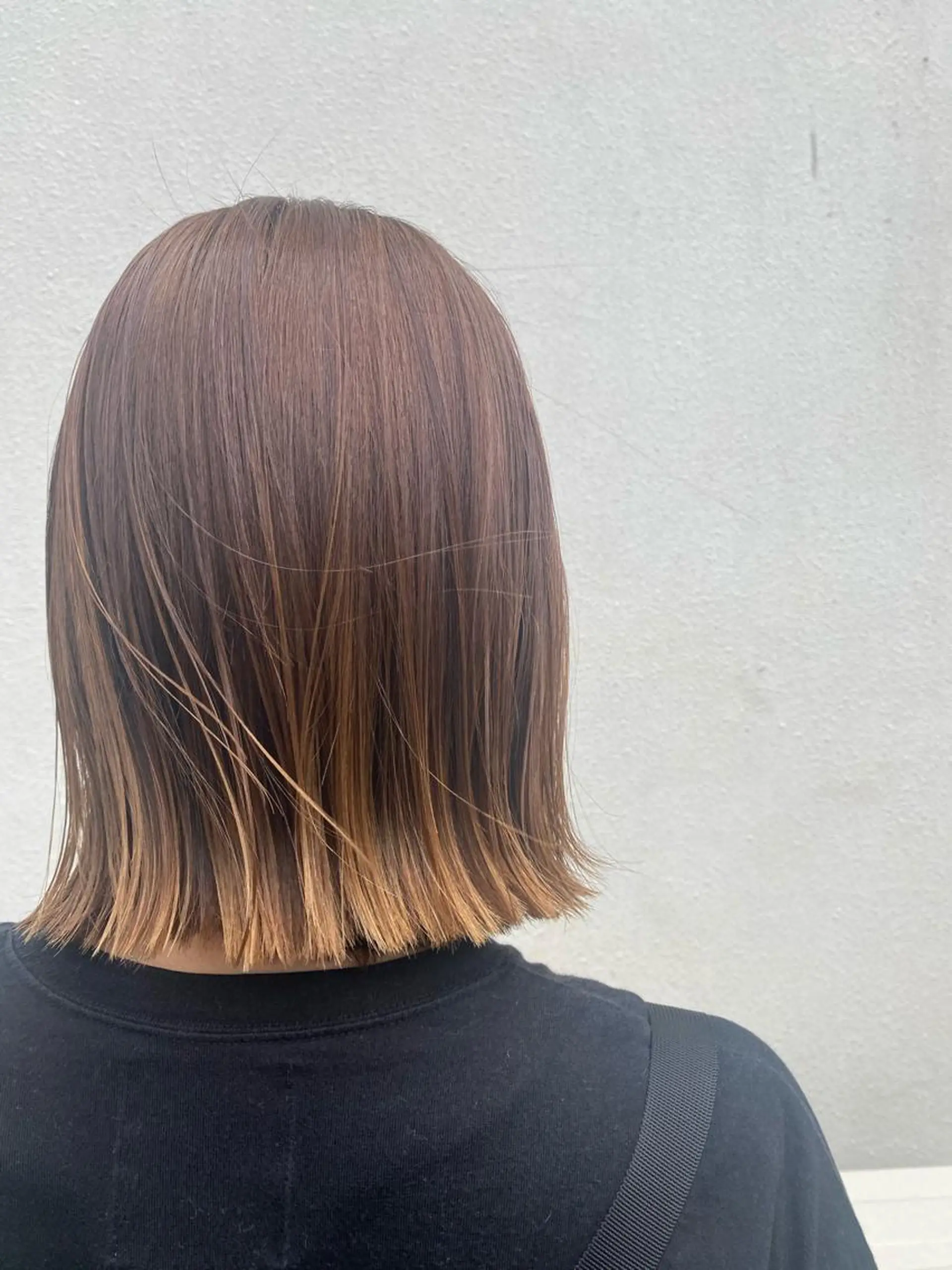 ショート カラー ヘアアレンジ 切りっぱなしボブ アッシュ ベージュカラー ハイライトカラー イルミナカラー カット ヘアカラー トリートメント Kawaguchi Arisaのヘアスタイル