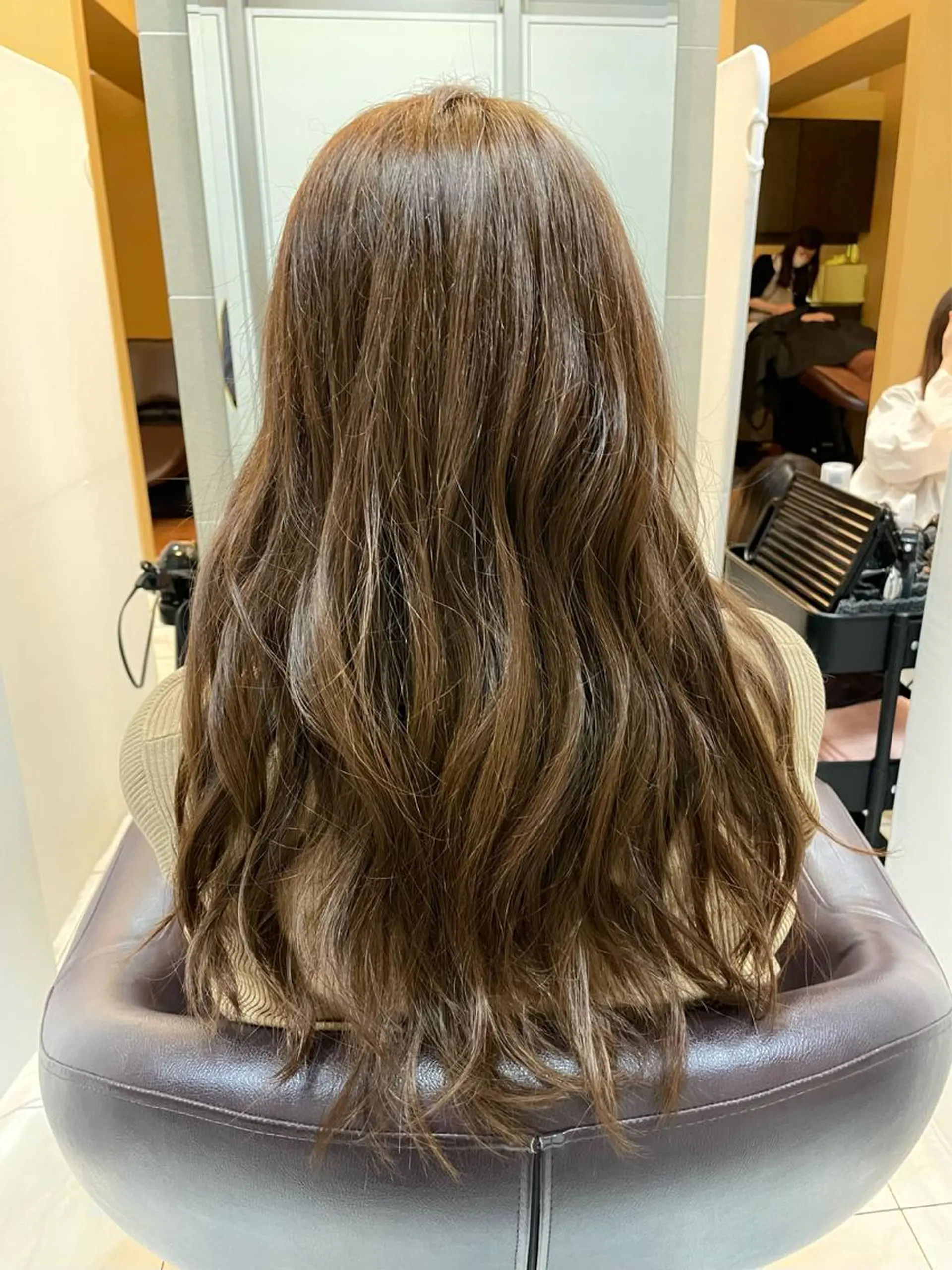 ロング ヘアカラー 新籾 尚哉のヘアスタイル