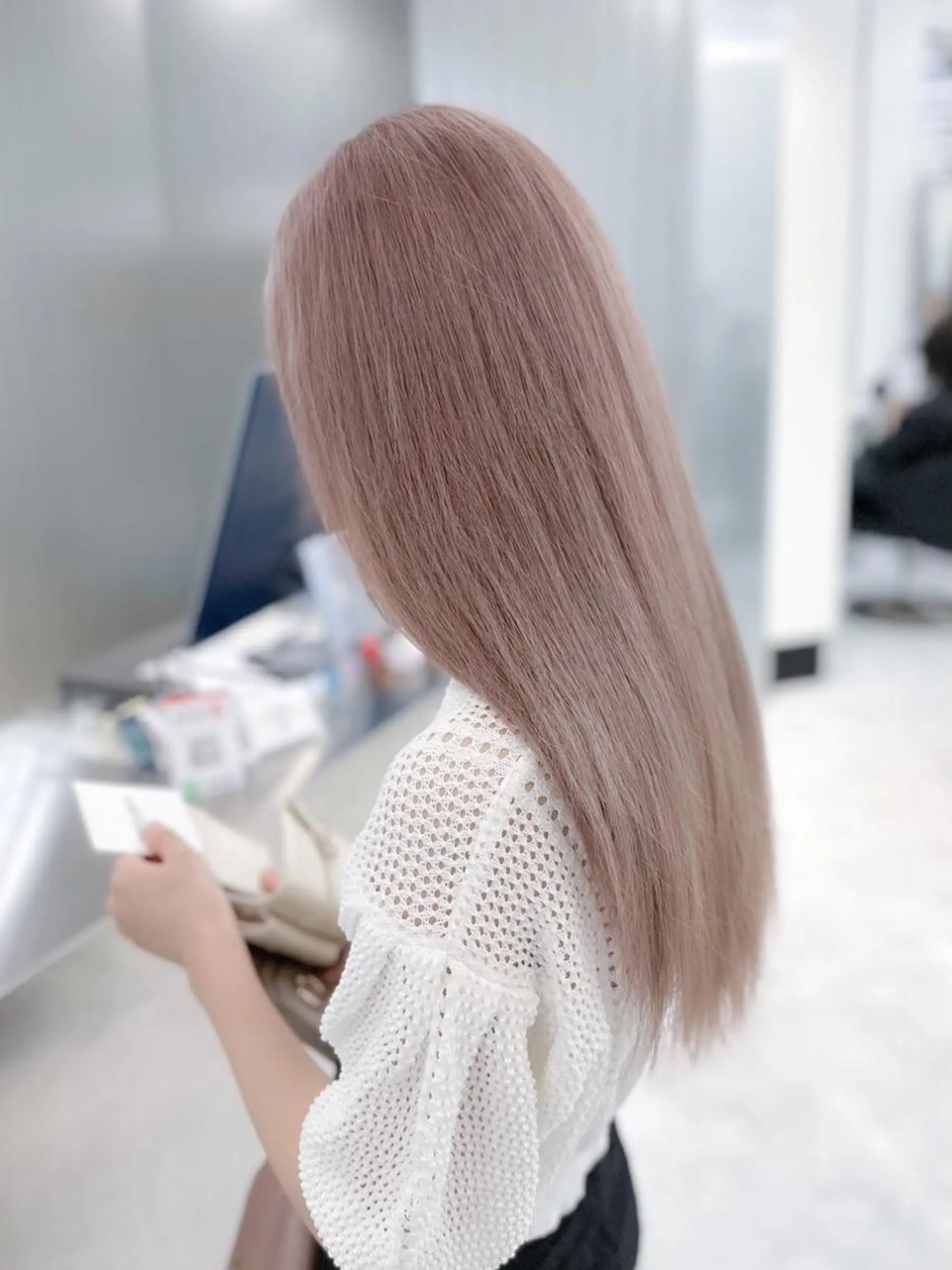 ロング カラー 🤍透明感カラー🤍 ブリーチ🤍AINEのヘアスタイル