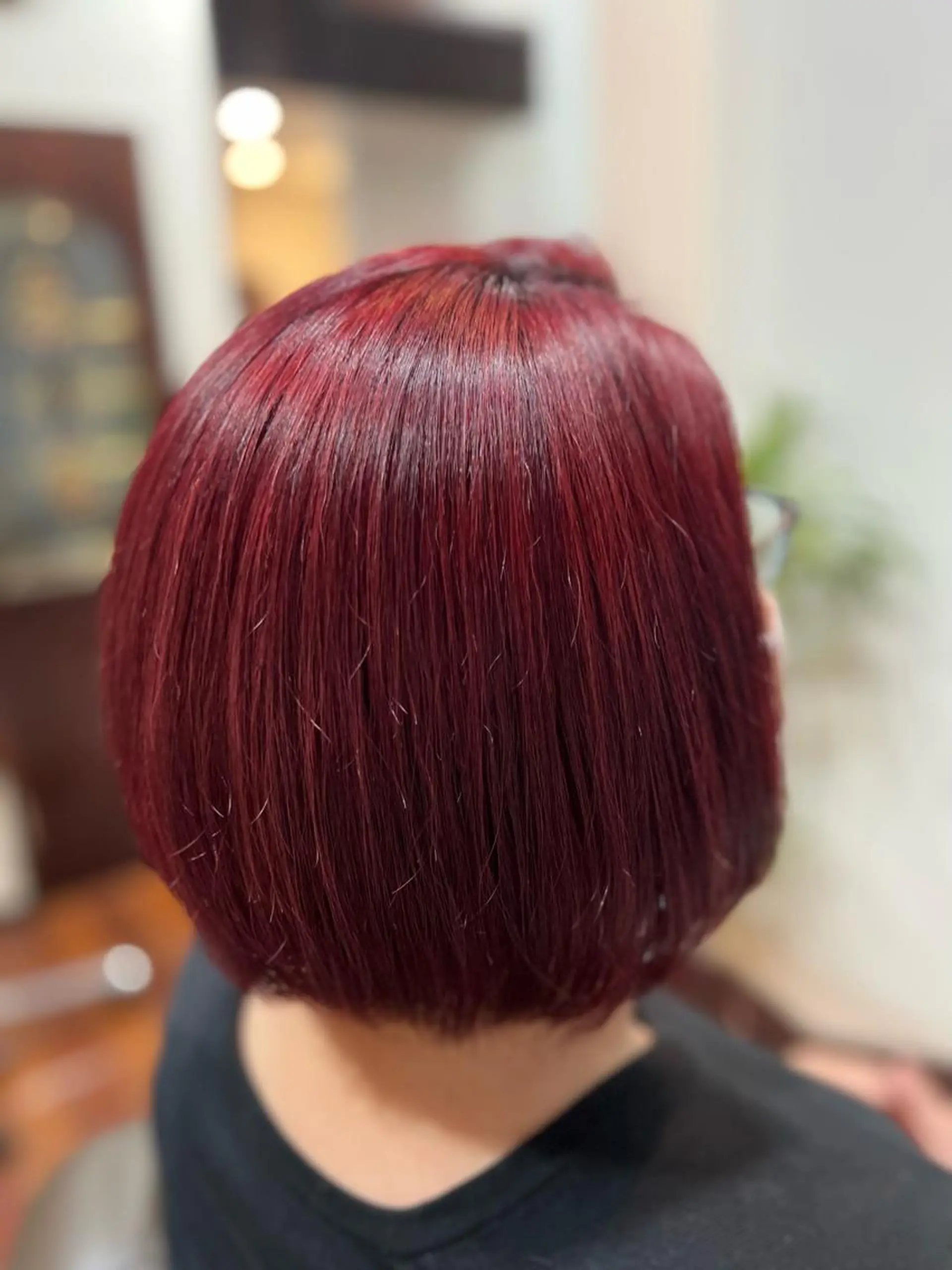 ショート カラー ブリーチ ヤマグチ リョウのヘアスタイル