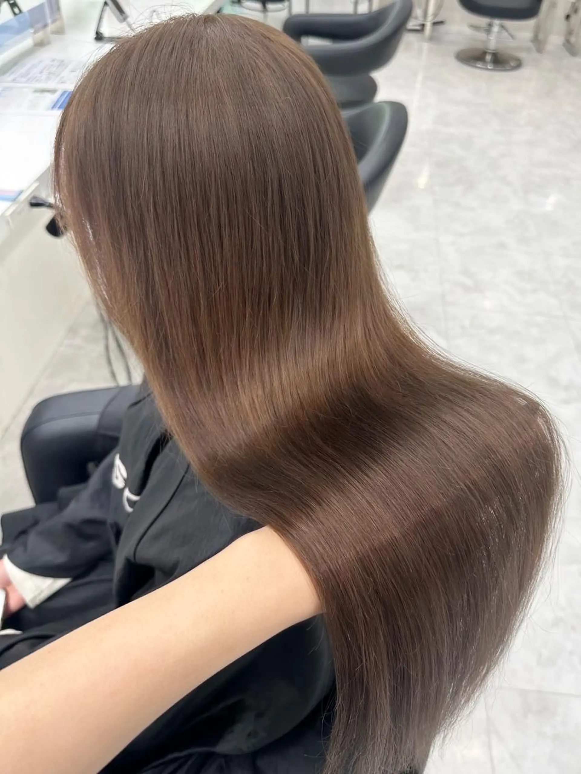 カラー 暗め透明感カラー🤍 トレンドスタイル🤍のヘアスタイル