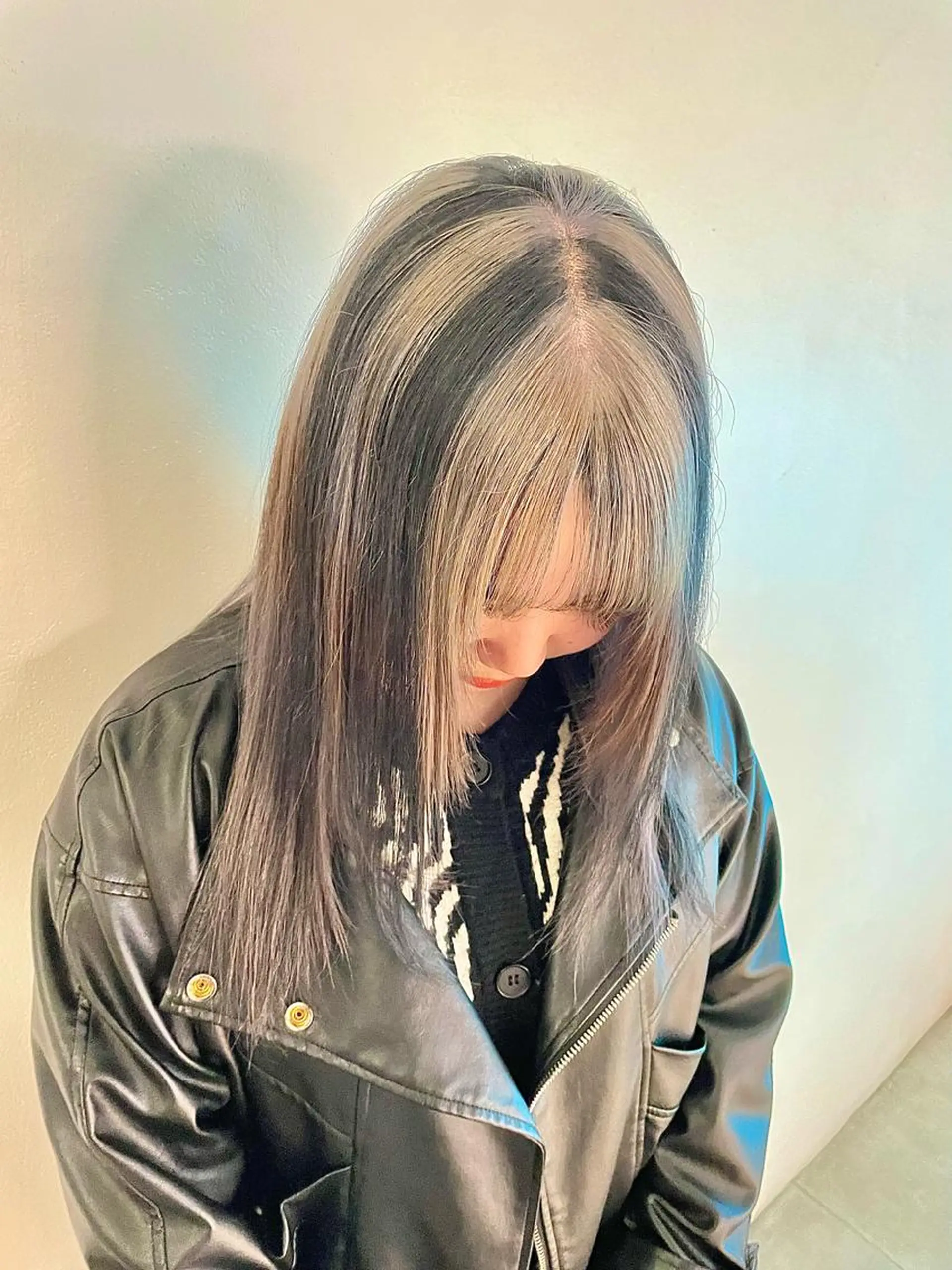 カラー ヘアカラー 🎀ボブ＋ハイトーン シュカ👶🏻のヘアスタイル