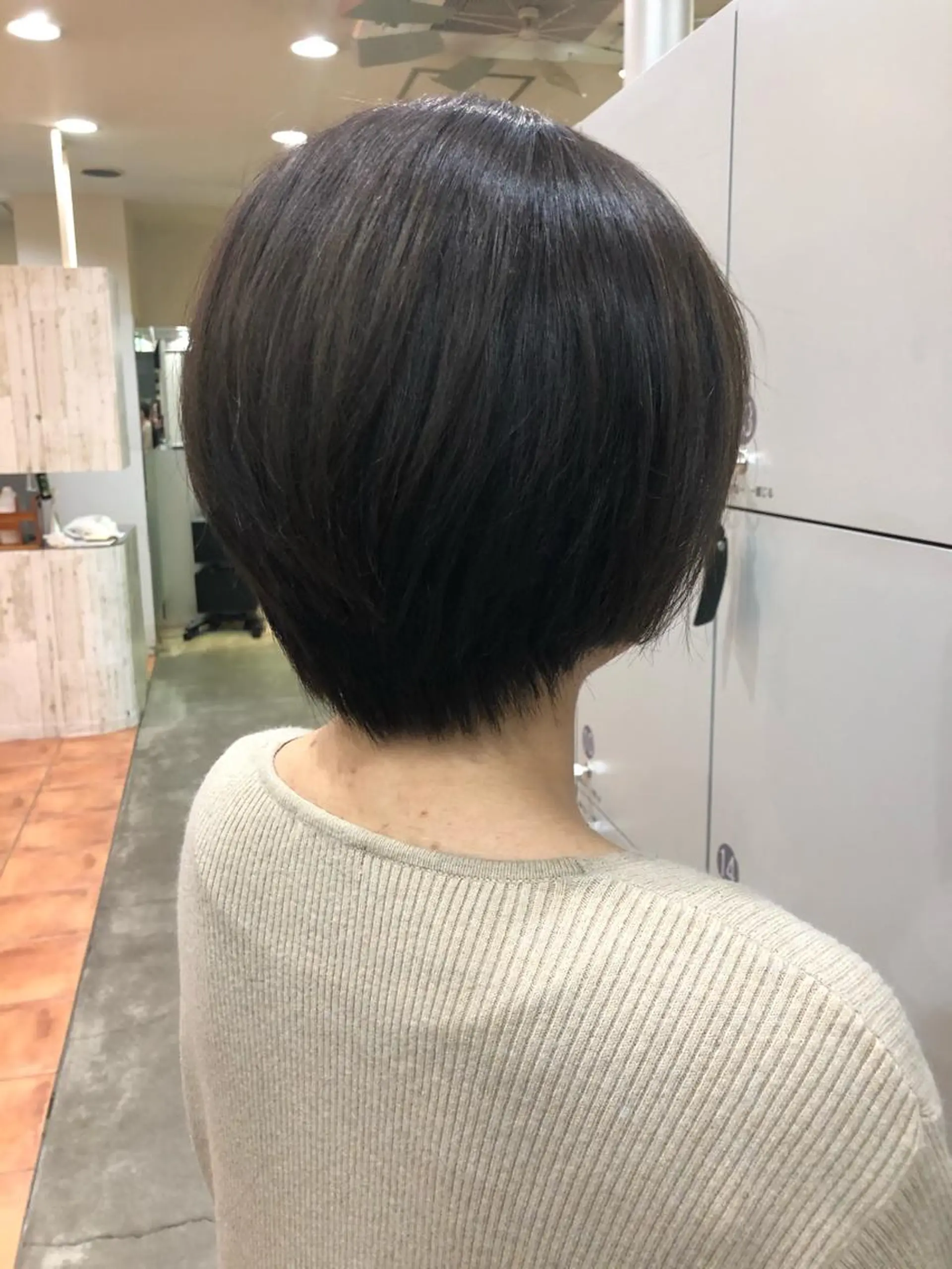 ショート カラー 小野 遥南のヘアスタイル