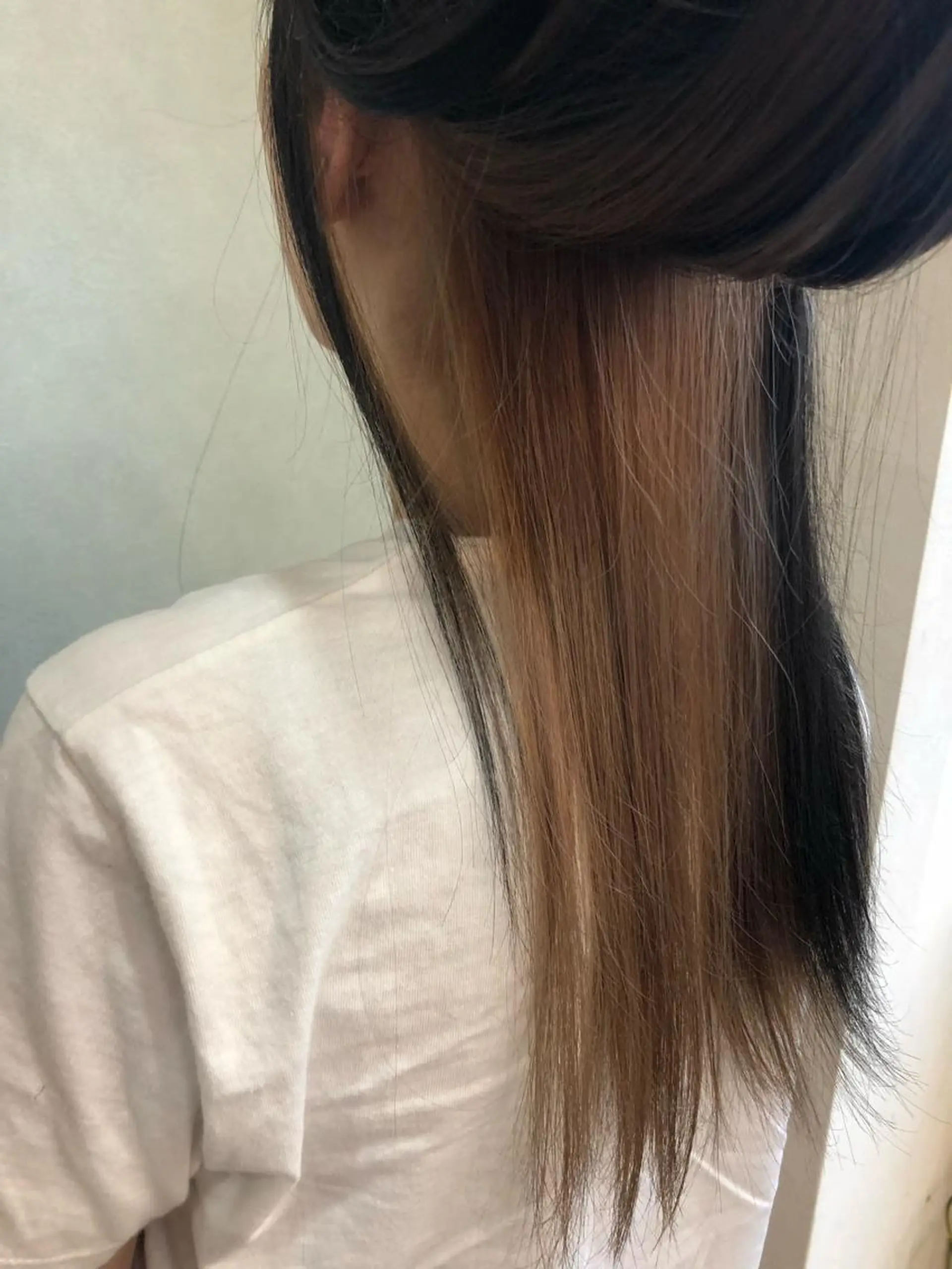 カラー アッシュ ベージュカラー ブリーチ 大野 まゆのヘアスタイル