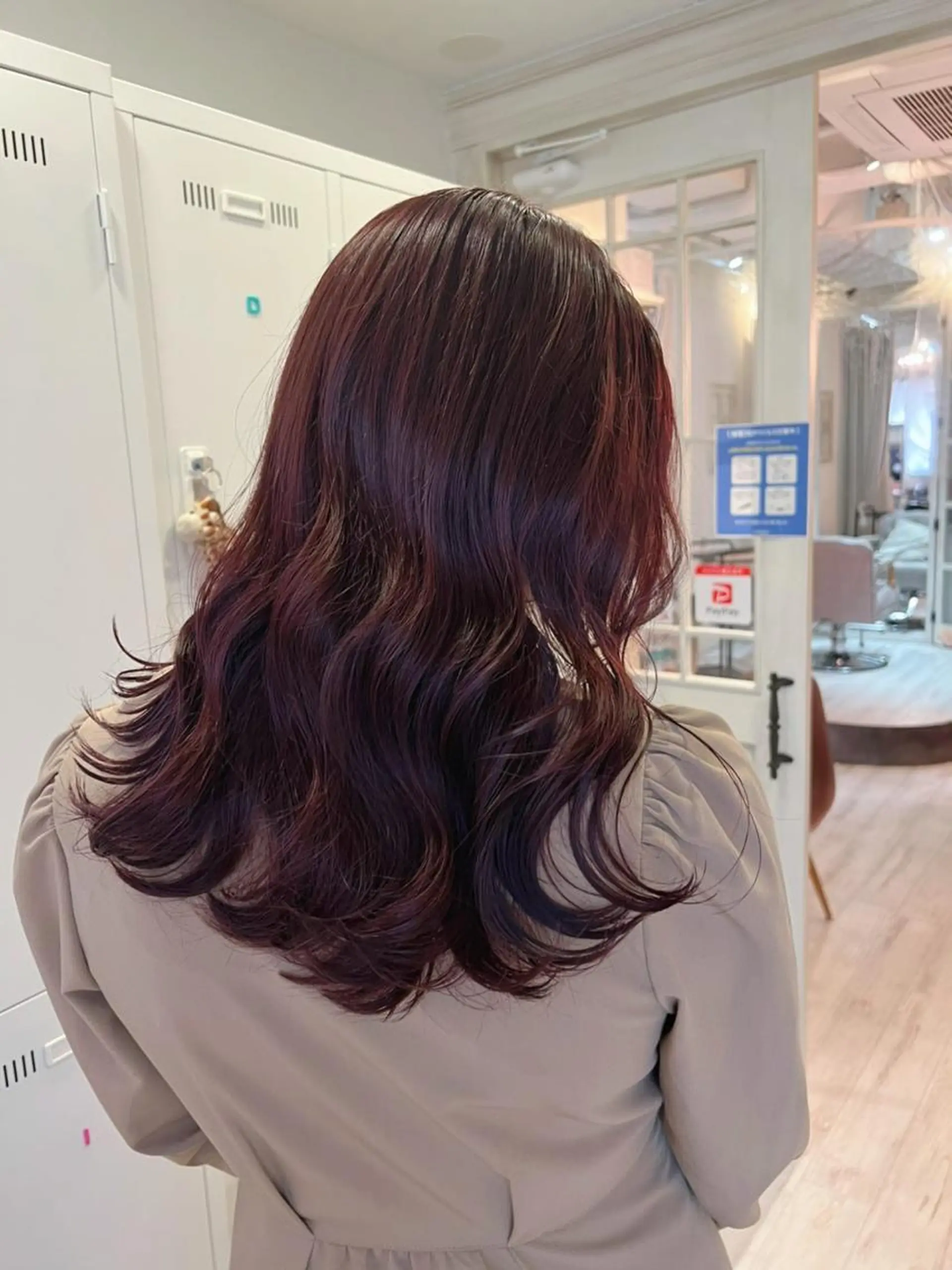 ロング ヘアアレンジ パーマ カラー アディクシーカラー アッシュ バレイヤージュ ミストバング ブリーチ カット ヘアカラー トリートメント 初めでも安心🌟 newi町田✂のヘアスタイル