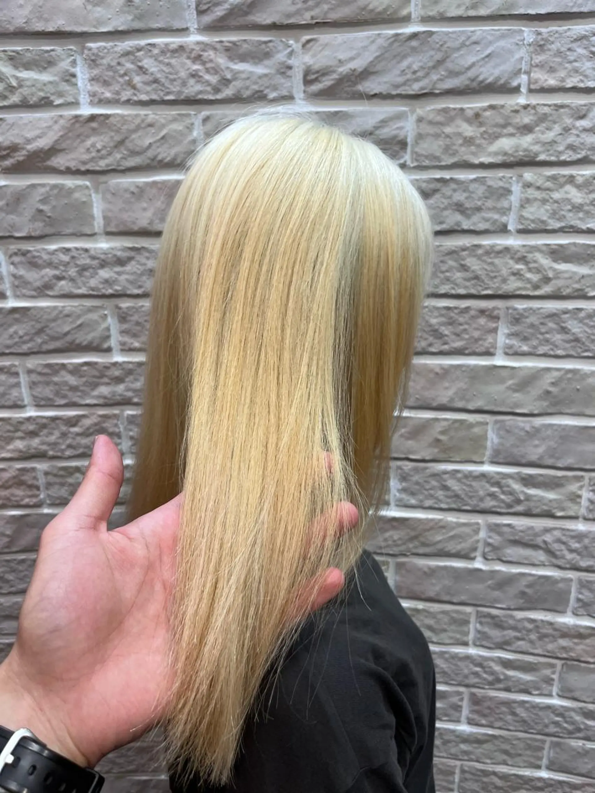 ロング カラー ブリーチ ブロンド カット ヘアカラー トリートメント enn.bleach by t.a.g所属・SHUNTA /ブリーチ/レイヤーのヘアスタイル