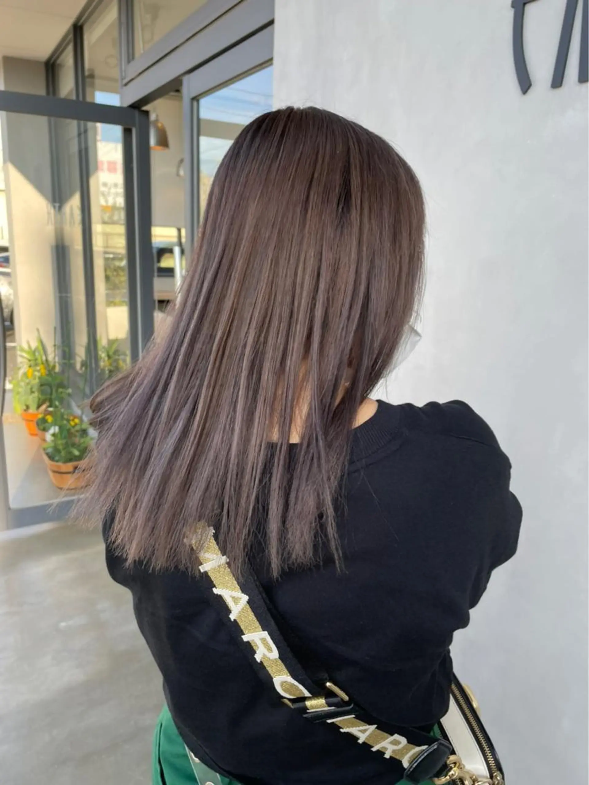 ミディアム カラー グレージュ 名古屋／デザイン／ ブリーチ/松井亮磨のヘアスタイル