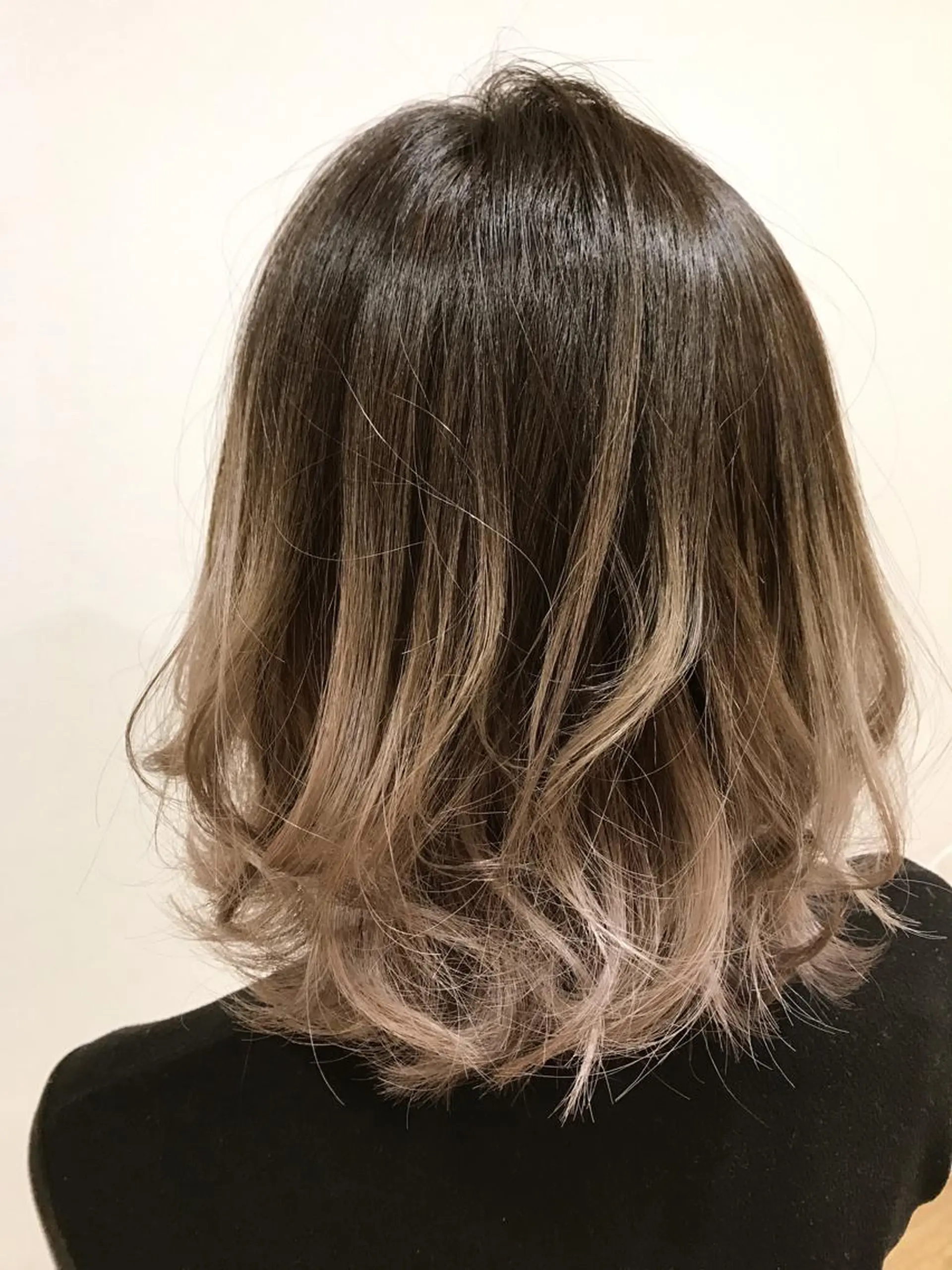 ミディアム パーマ、髪質改善 川崎祐介のヘアスタイル