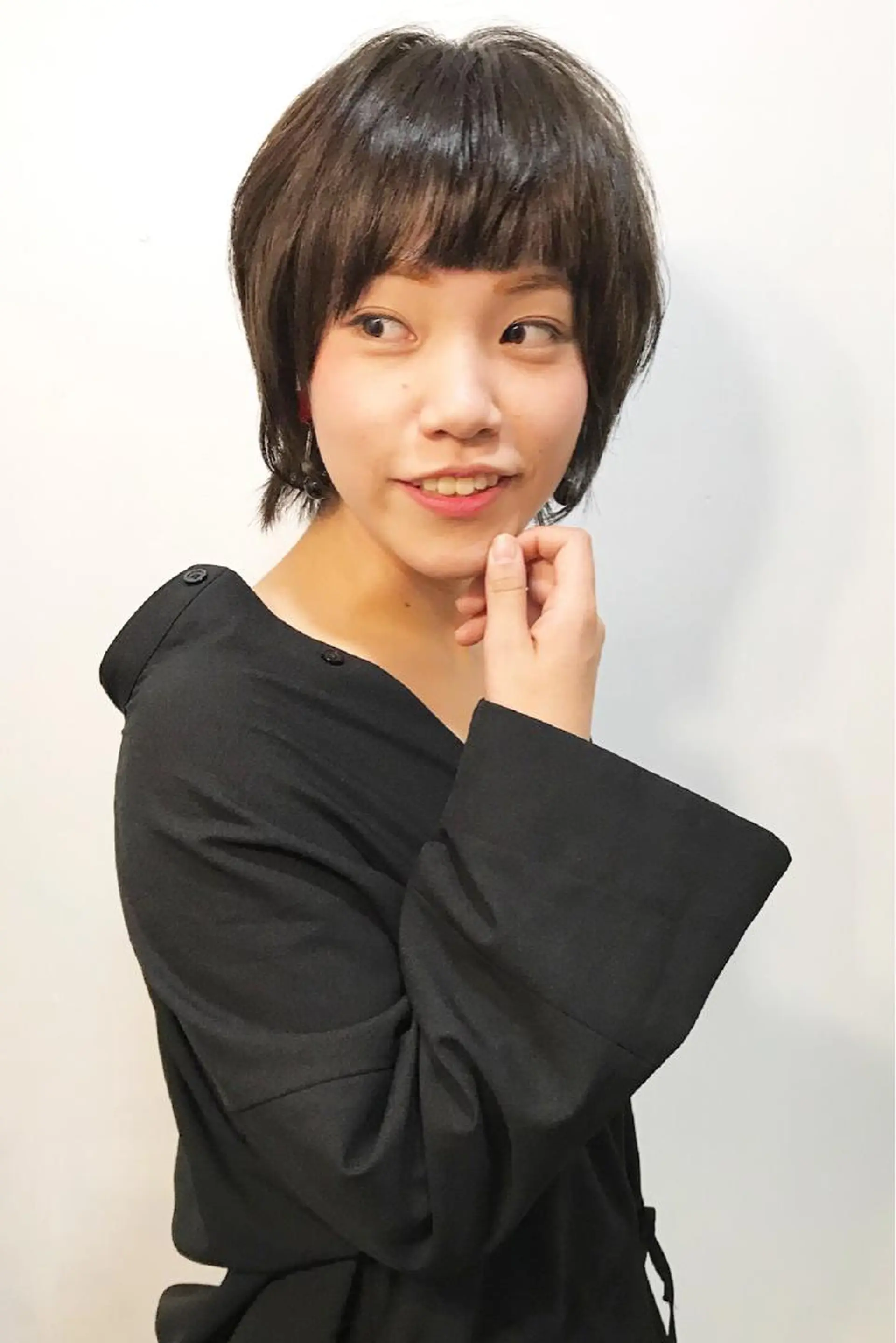 ショート カラー オン眉 ショートヘア ウルフカット Repos SENDAI所属・⭐️バッサリカット モデル募集⭐️佐野のヘアスタイル