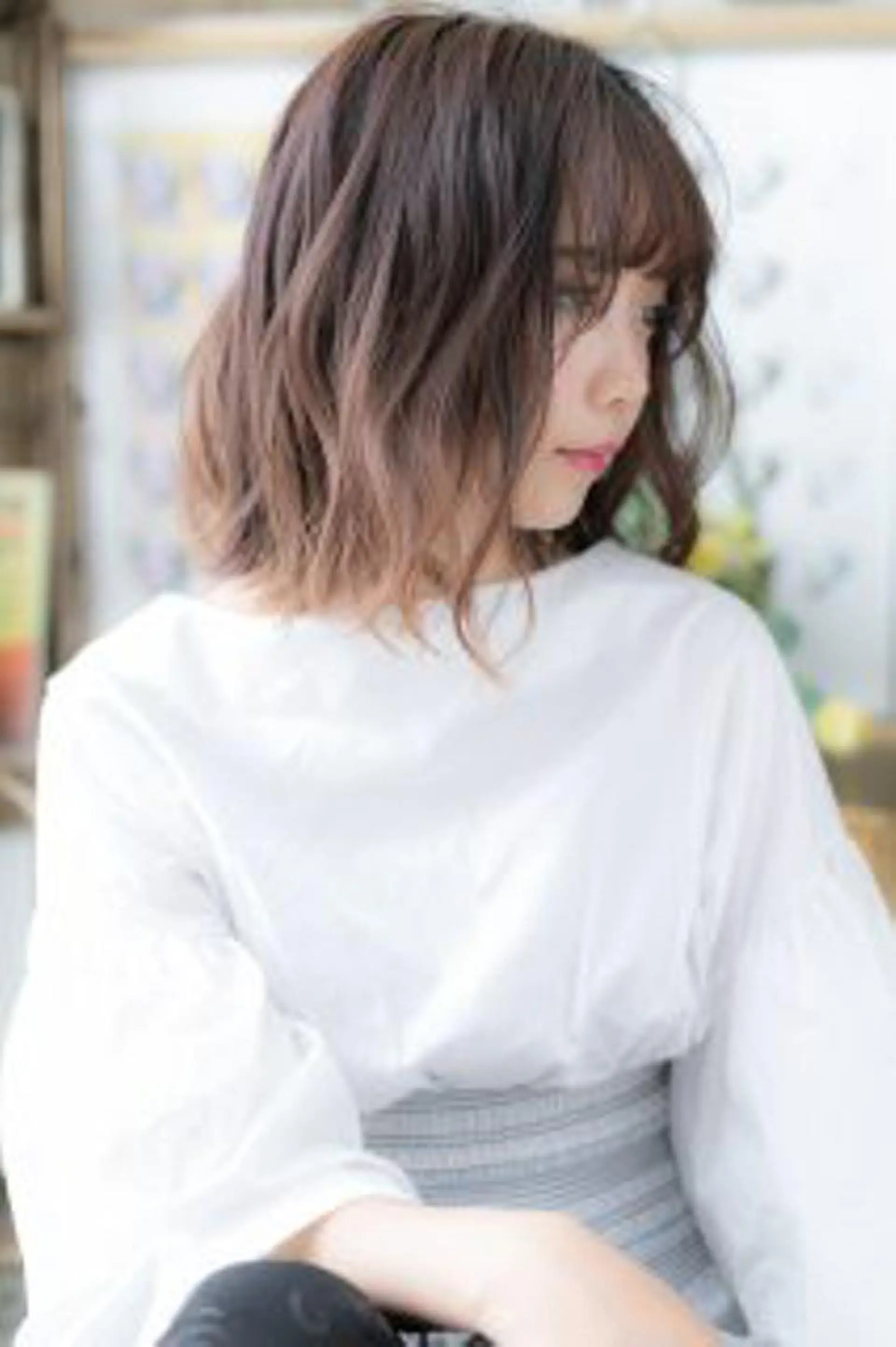 ミディアム カラー ボブ くせ毛 斜めバング 伸ばしかけ 小顔カット COVER HAIR bliss 大宮店所属・出川 宙☘️のヘアスタイル