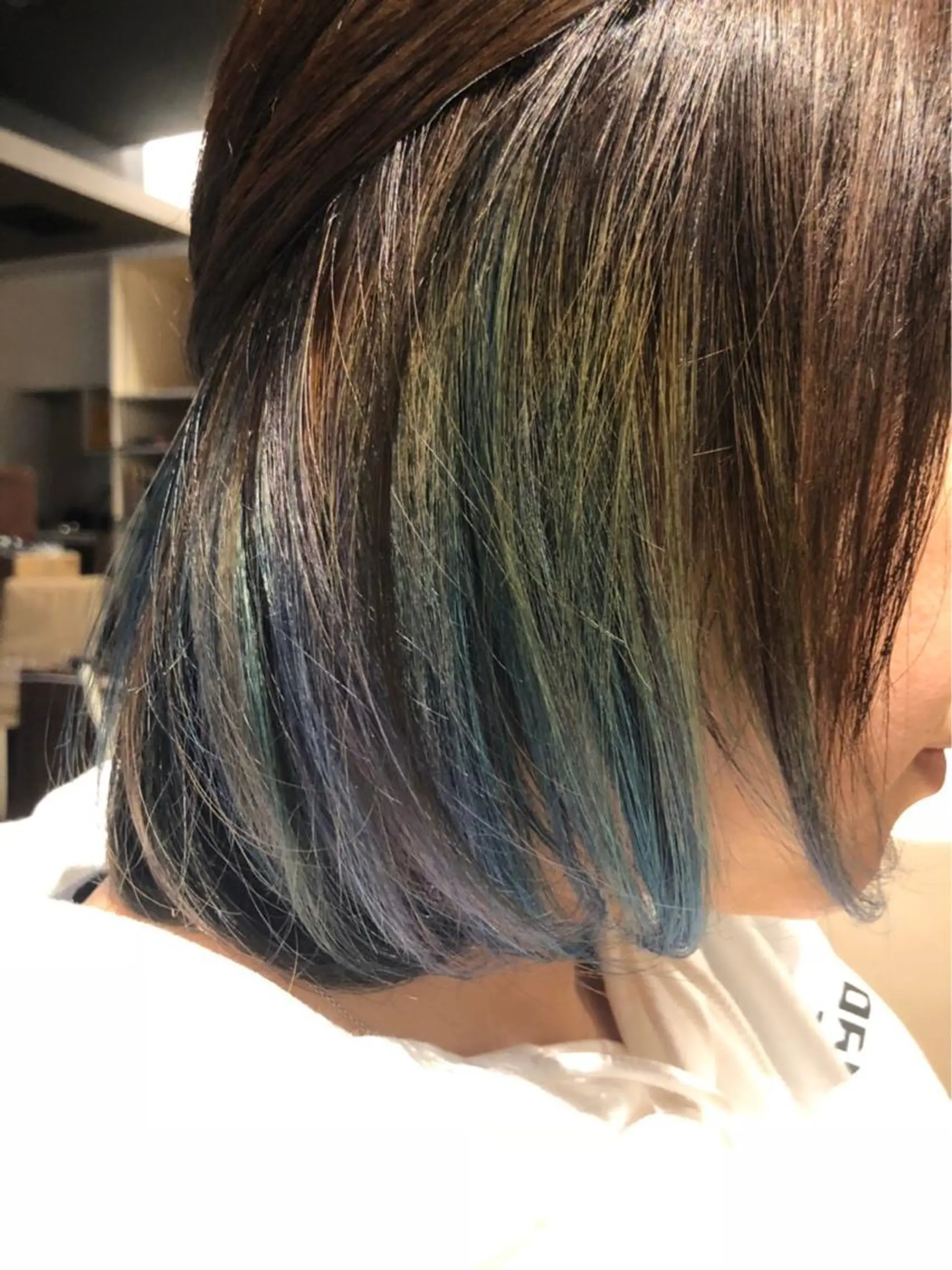 カラー 小林 由里香のヘアスタイル