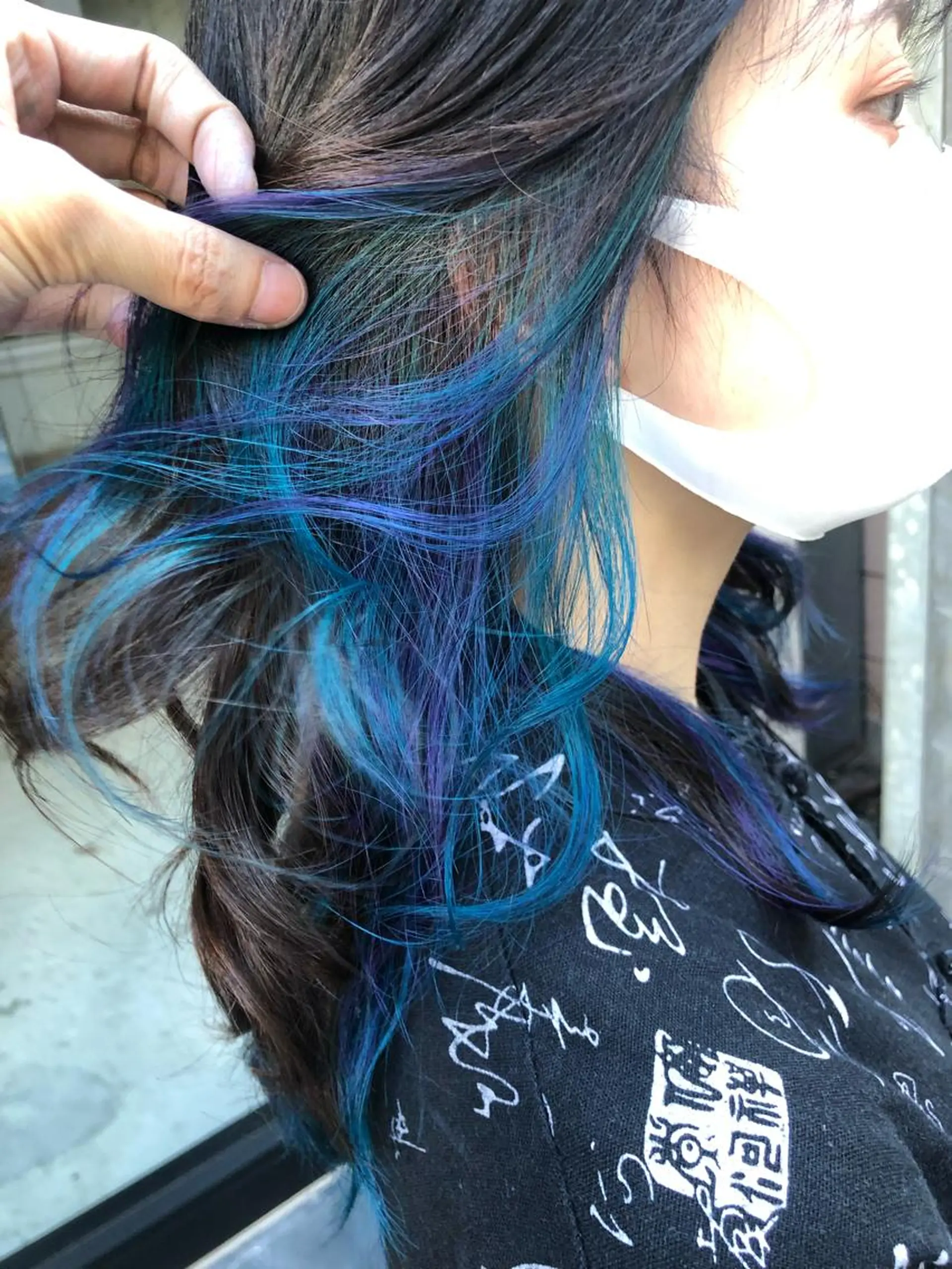 ミディアム カラー アッシュ バレイヤージュ ミストバング ベージュカラー ブリーチ カット ヘアカラー トリートメント 原宿サロン代表 デザインカラー伊藤卓のヘアスタイル