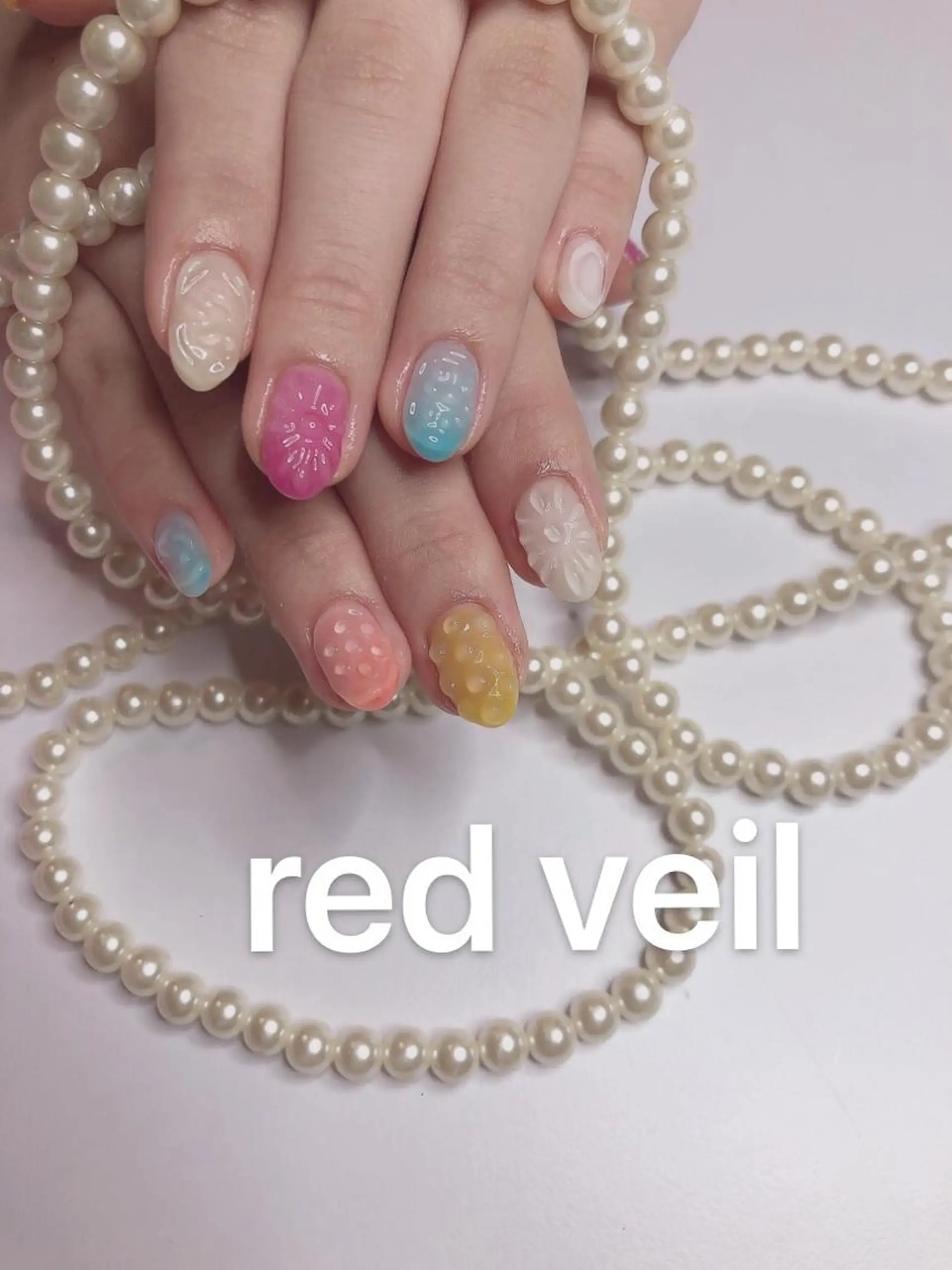 ミディアム ネイル ハンドネイル 長さ出し専門 nynaのネイルデザイン