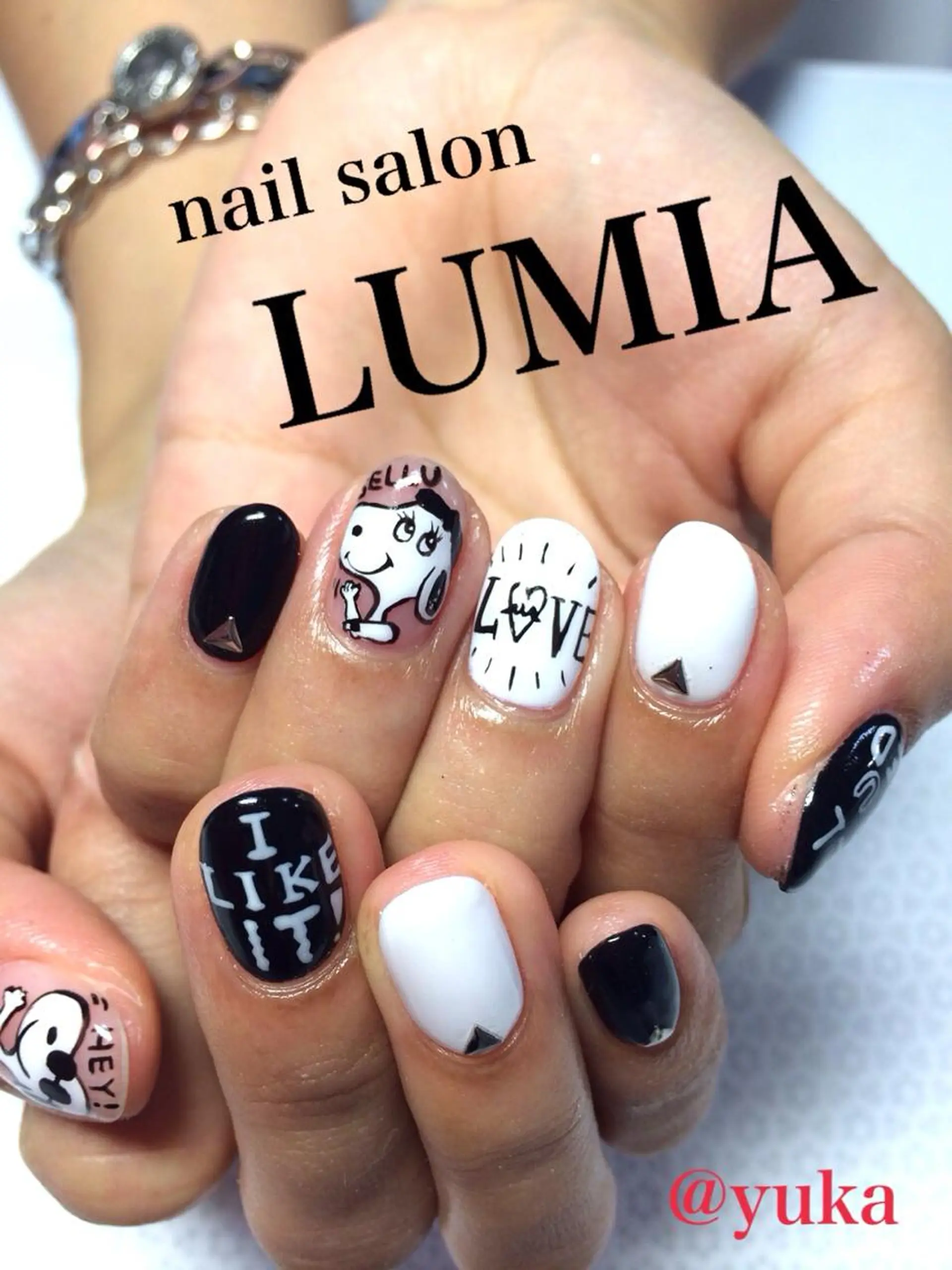 VIOLUS所属・VIOLUS 関目のネイルデザイン