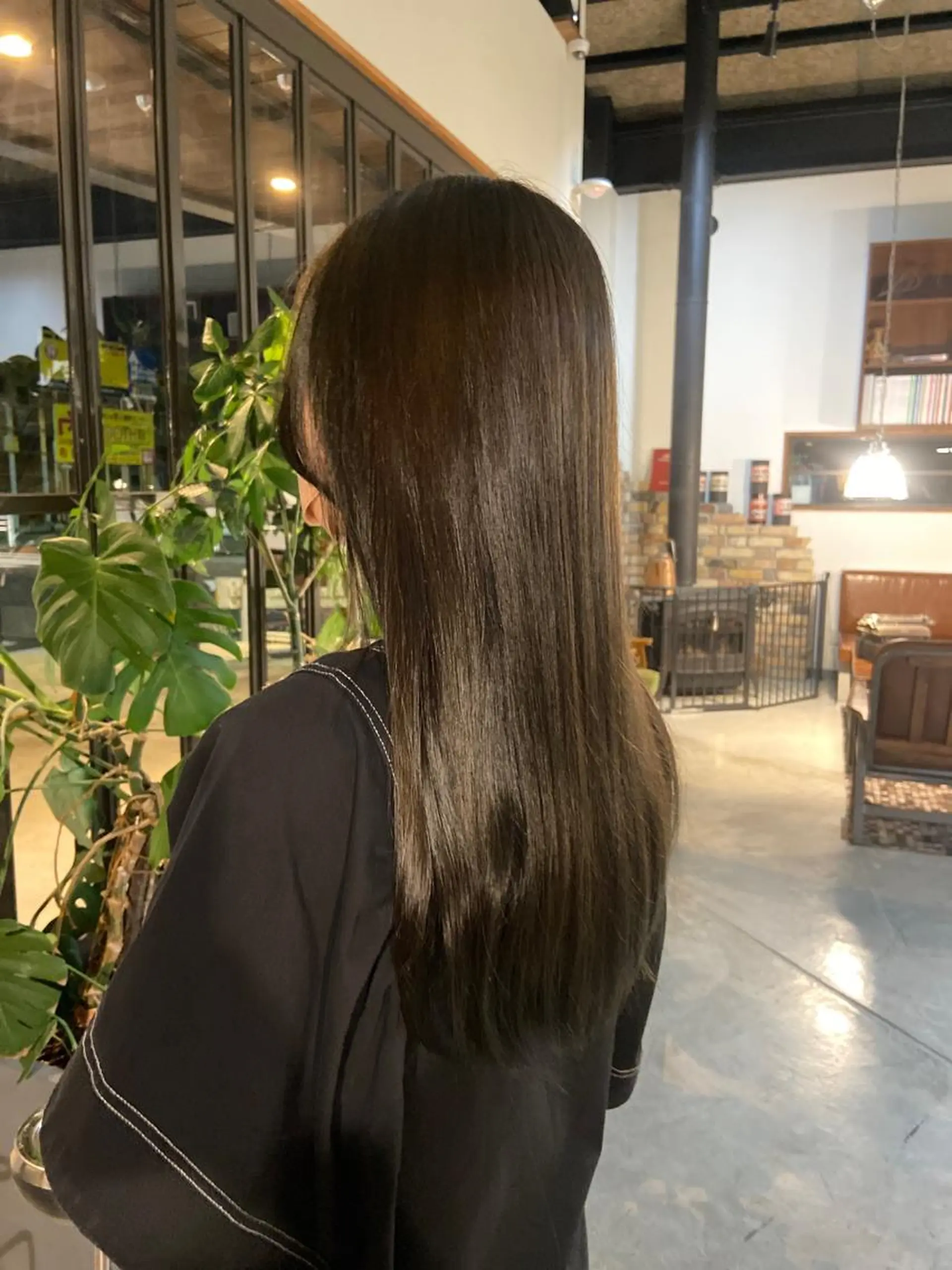 ロング カラー アッシュ ヘアカラー 千上 結希奈のヘアスタイル