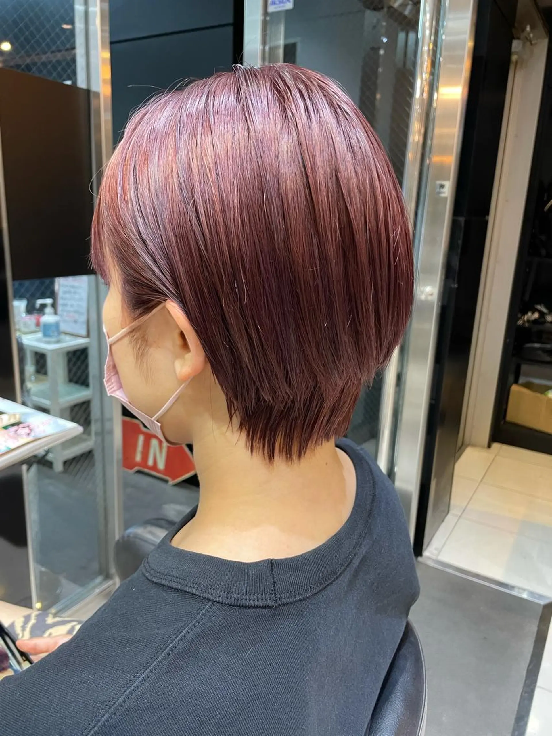 ショート カラー 女性リピ90%🍨 🩷佐藤みずきのヘアスタイル