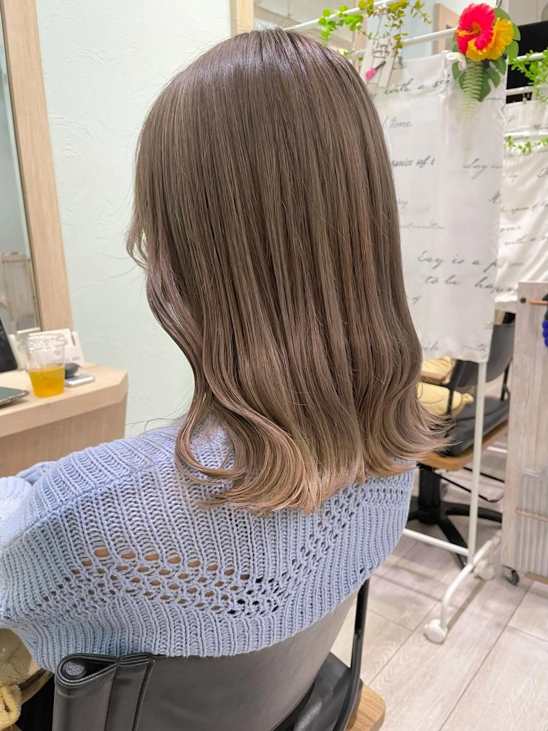 セミロング カラー 佐藤 魁人のヘアスタイル