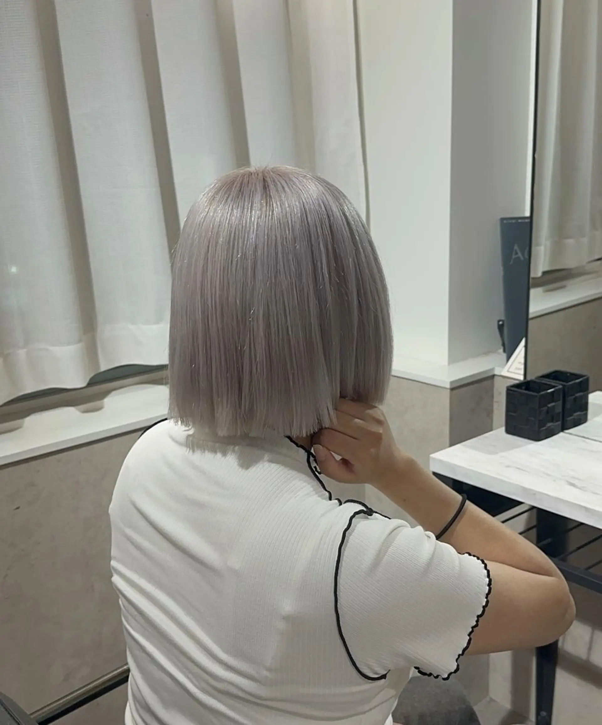 カラー ブリーチ ボブ Selene hair OSAKAのヘアスタイル