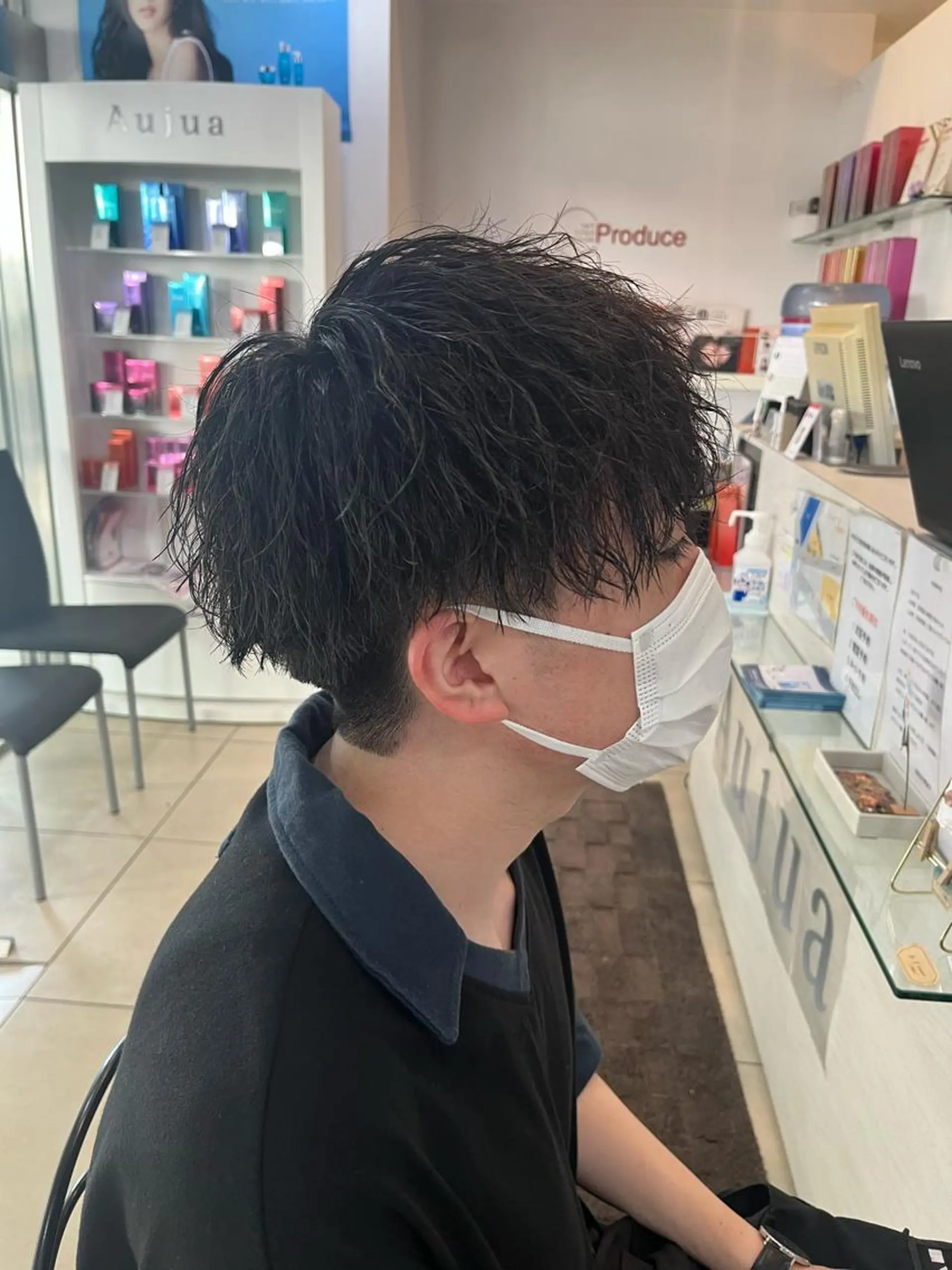 ショート パーマ メンズ メンズパーマ ツイストスパイラルパーマ スパイラルパーマ カット パーマ 韓国風メンズ/毛流れ ヘアなら須田龍世のヘアスタイル