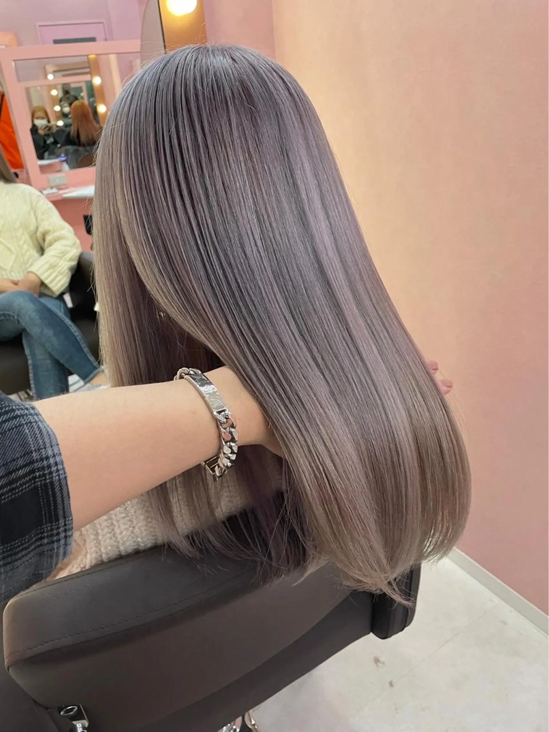 セミロング カラー カット ヘアカラー トリートメント ヘッドスパ ヘアセット 柔らかカラー/ レイヤーYUTO🧋のヘアスタイル