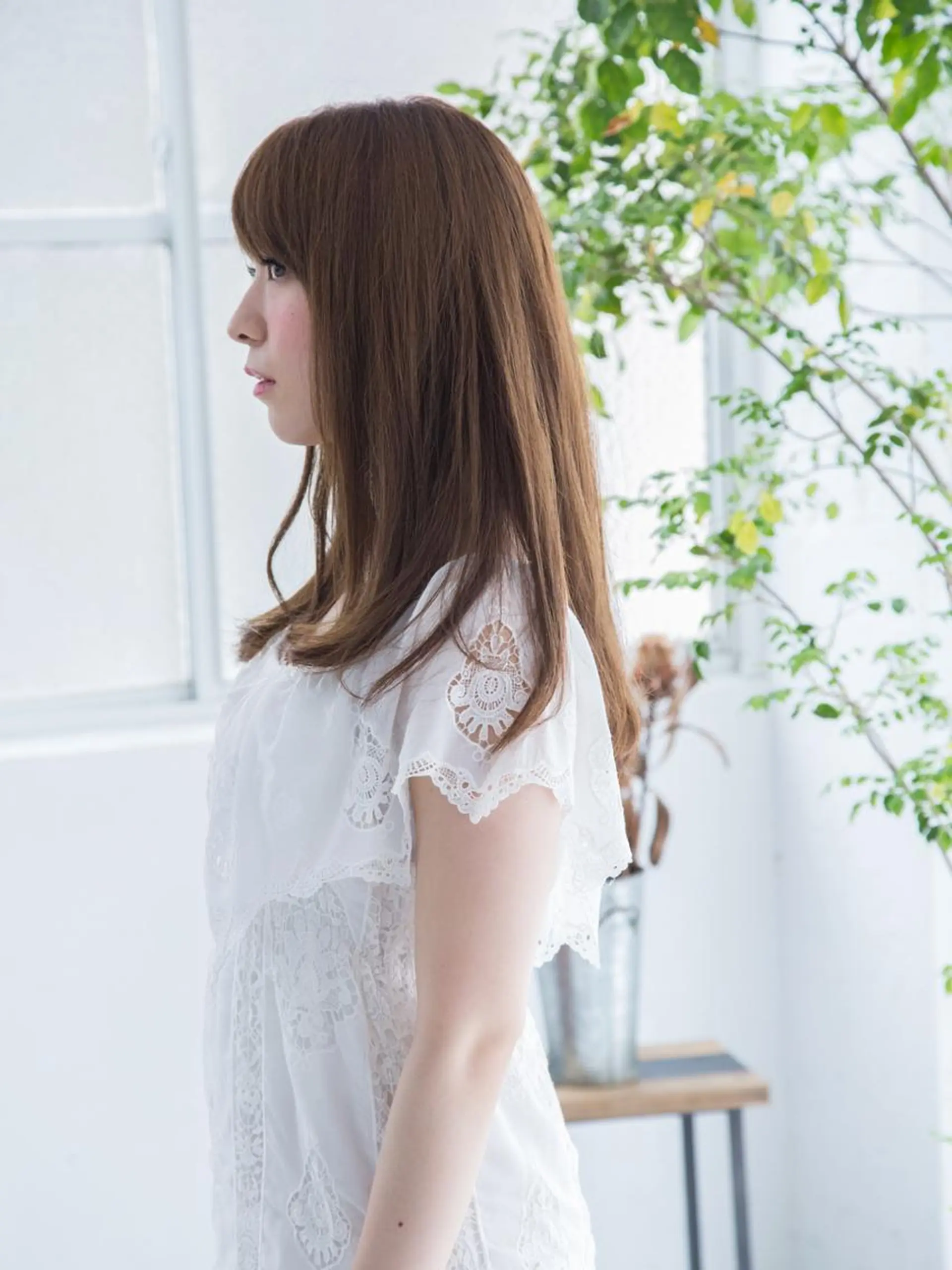 セミロング カット ヘアカラー トリートメント トップスタイリスト 江口 稜亮のヘアスタイル