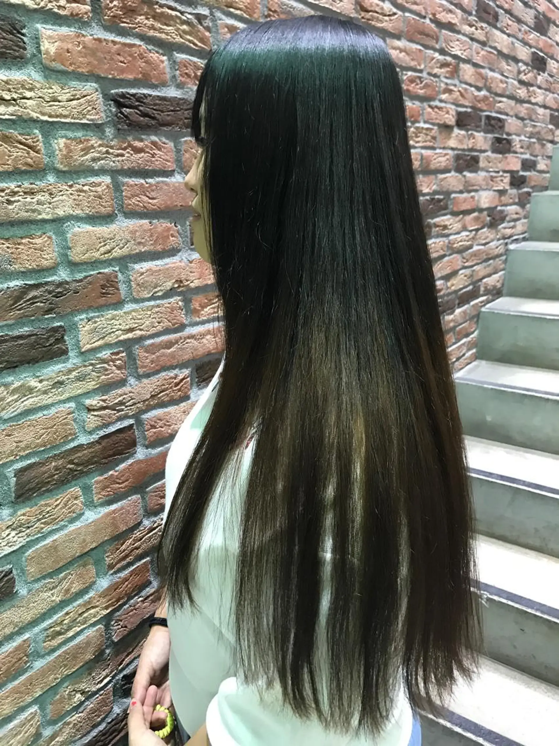 ロング カラー 一ノ瀬 蘭のヘアスタイル